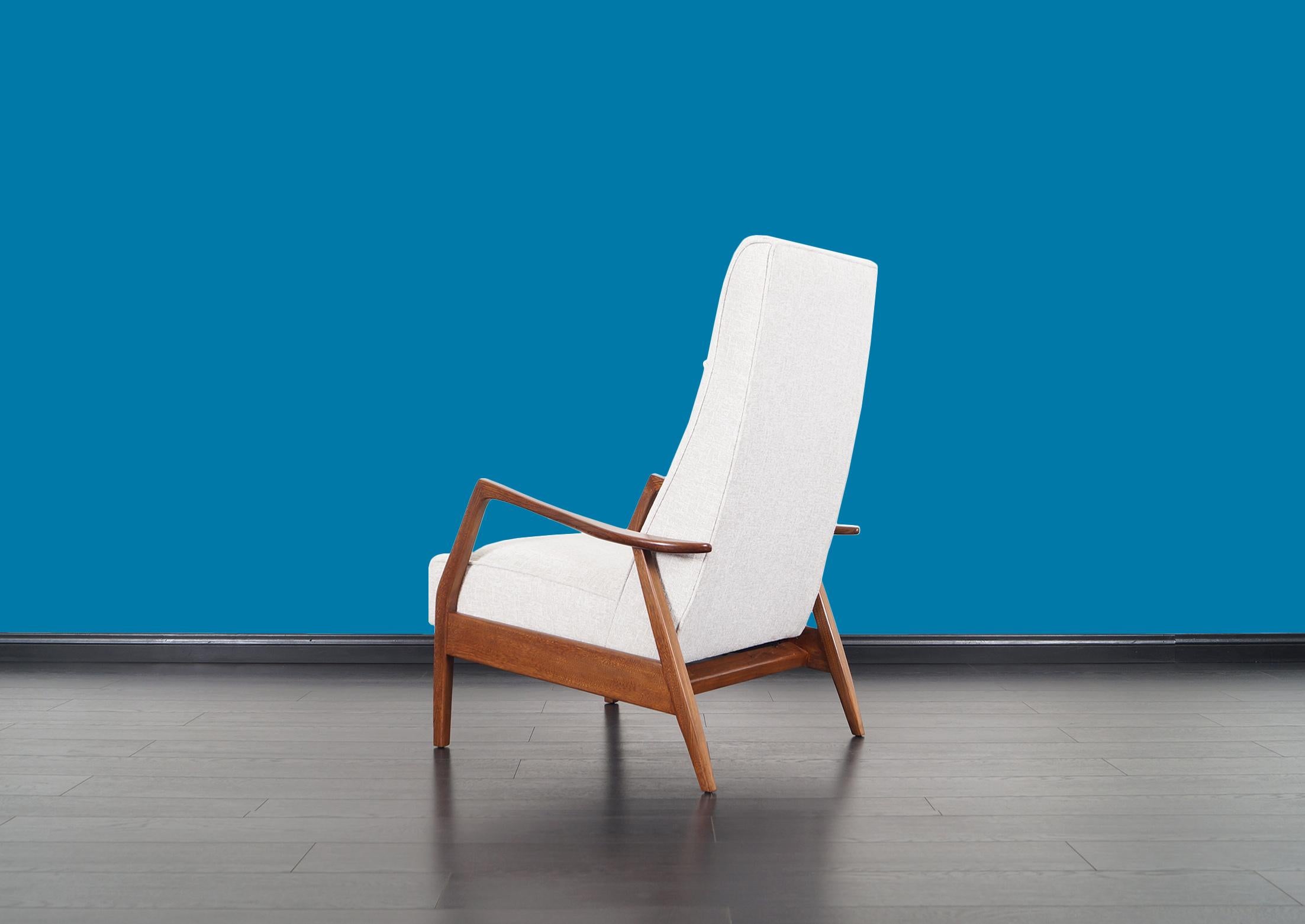 Fabric Vintage Walnut Reclining Lounge Chair by Milo Baughman