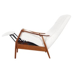 Vintage Walnut Reclining Lounge Chair by Milo Baughman