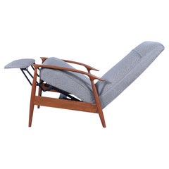 Vintage Walnut Reclining Lounge Chair by Milo Baughman for Thayer Coggin