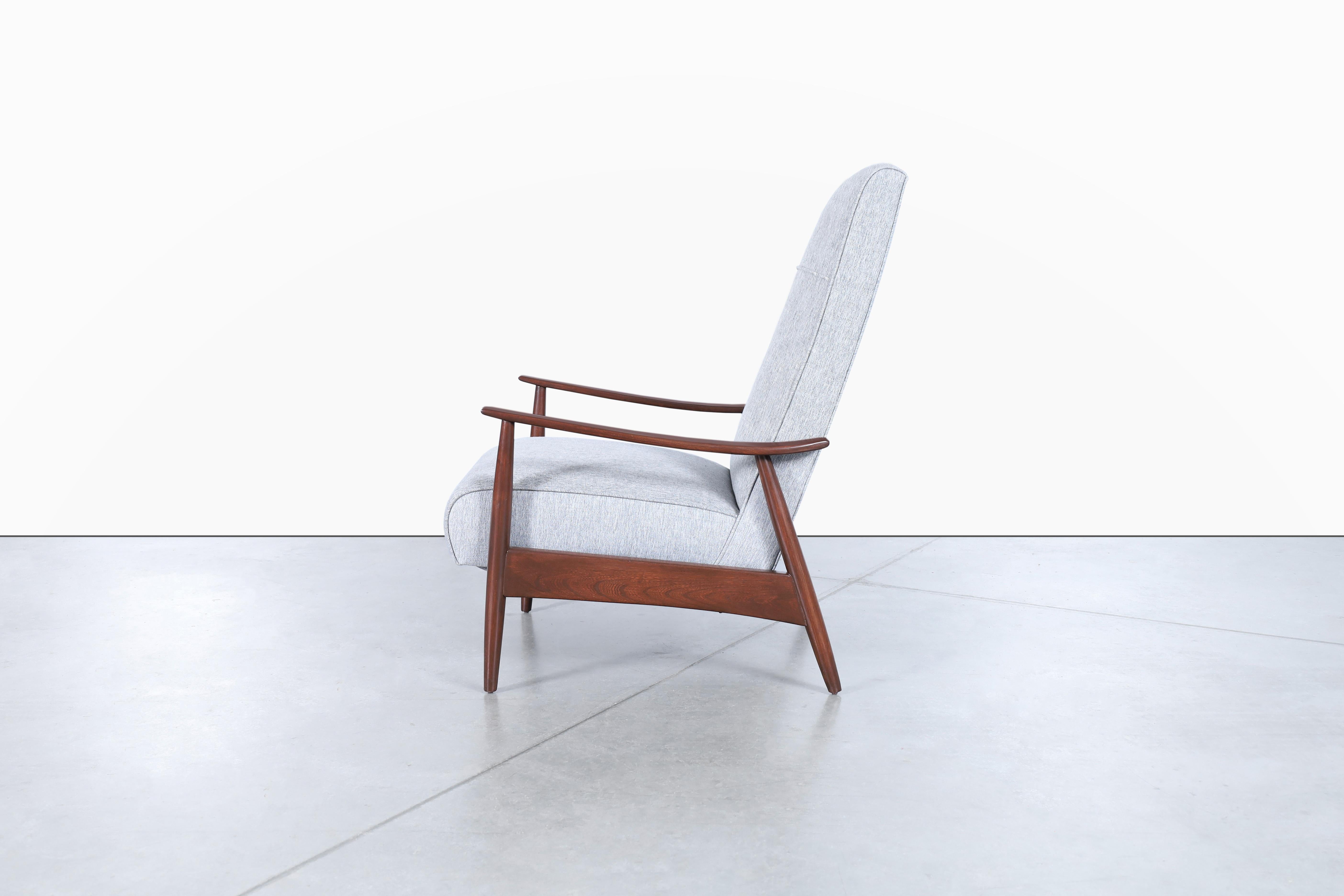 Mid-20th Century Vintage Walnut Reclining Lounge Chair Model-74 by Milo Baughman