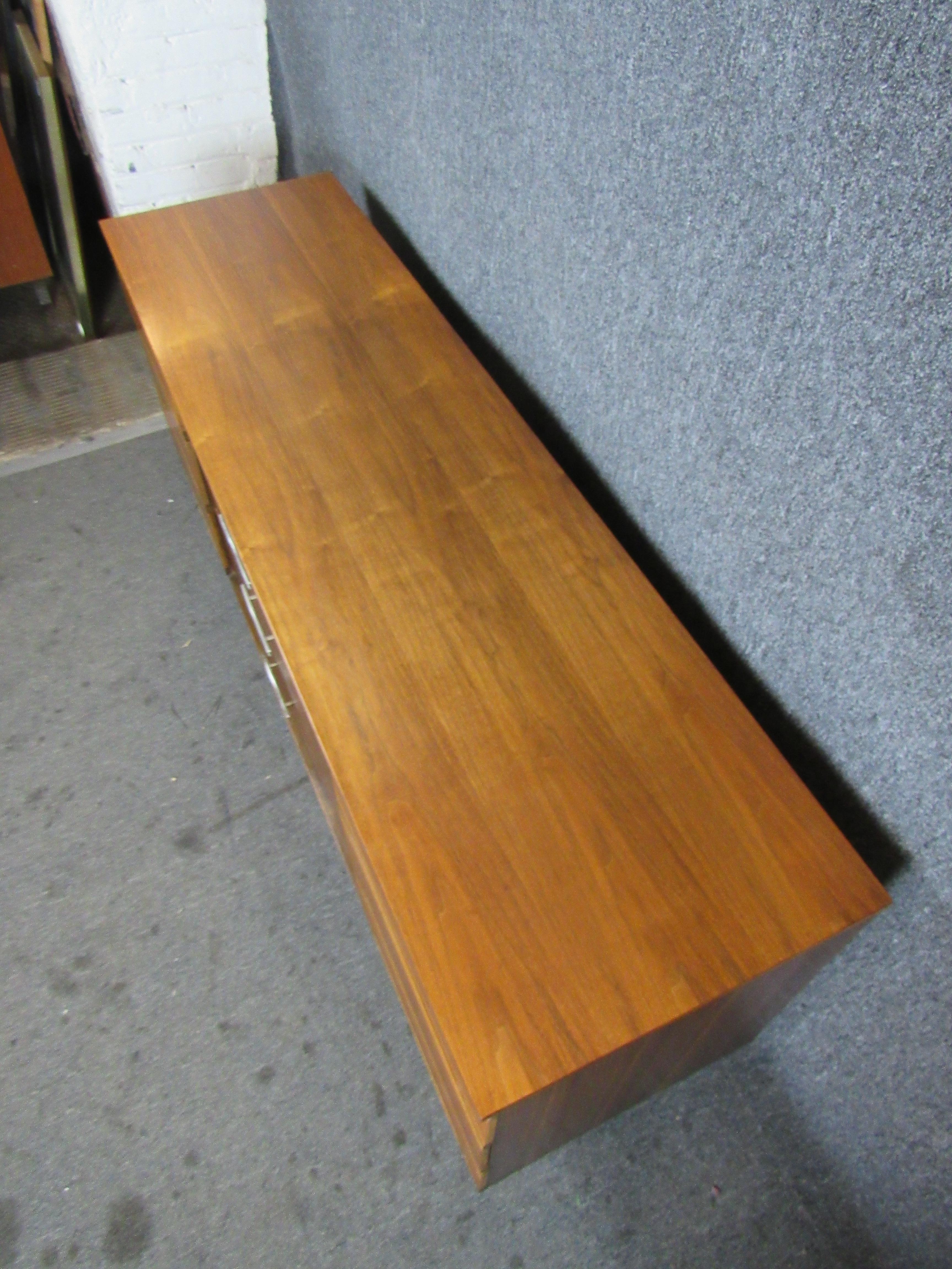 Mid-Century Modern Vintage Walnut Sideboard by Harmony House For Sale