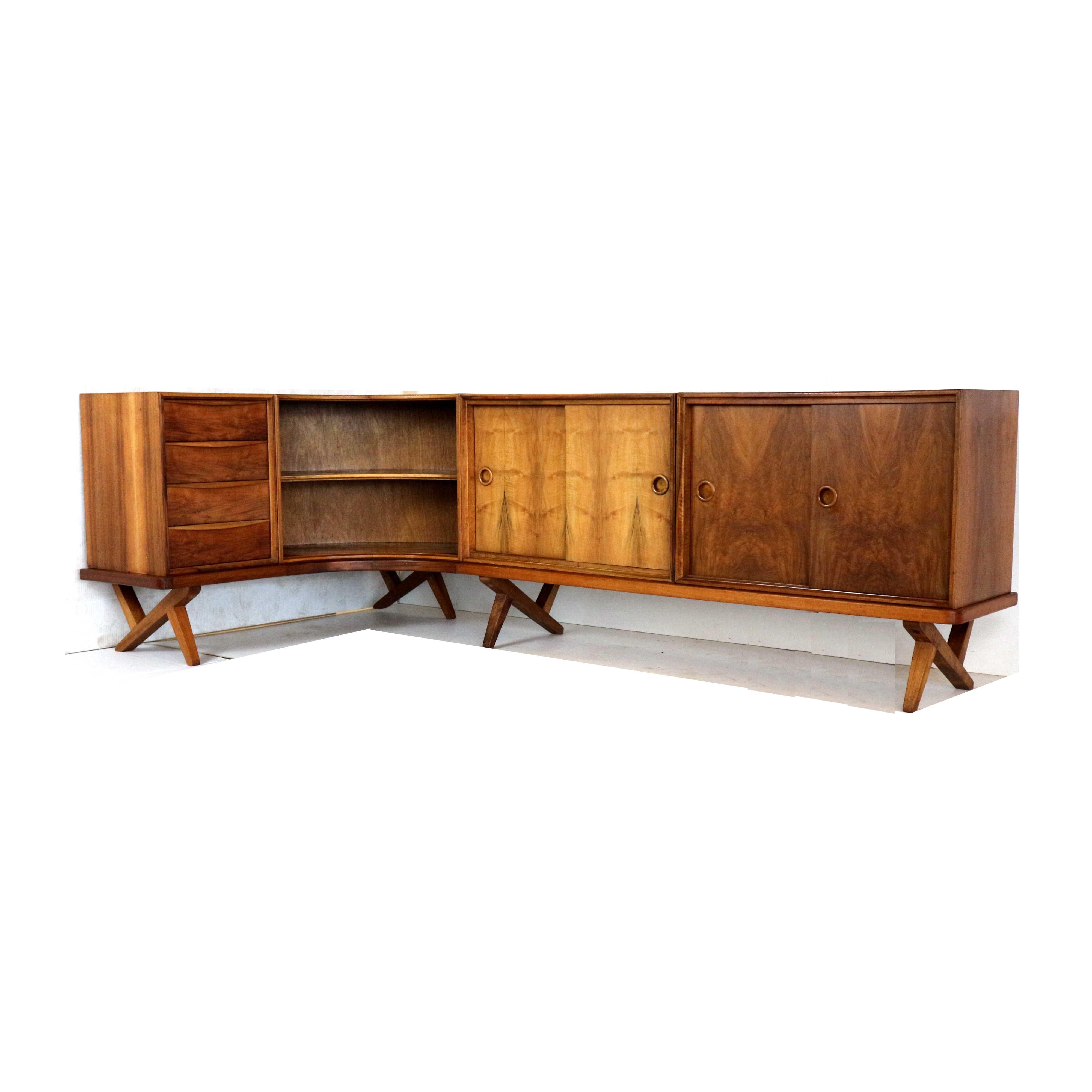 Vintage-Sideboard aus Nussbaumholz von Rudolf B. Glatzel von Fristho Franeker von 1955 im Angebot 1