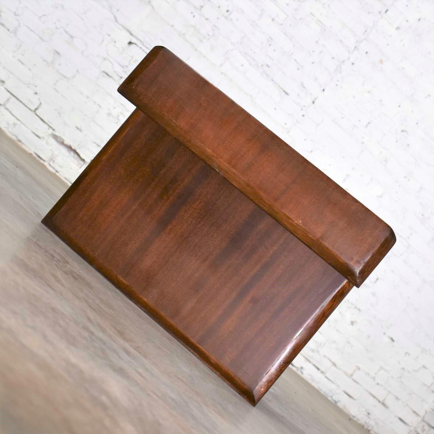 Vintage Walnut Stained Bench Coffee Table Style of Frank Lloyd Wright for Henred In Good Condition In Topeka, KS