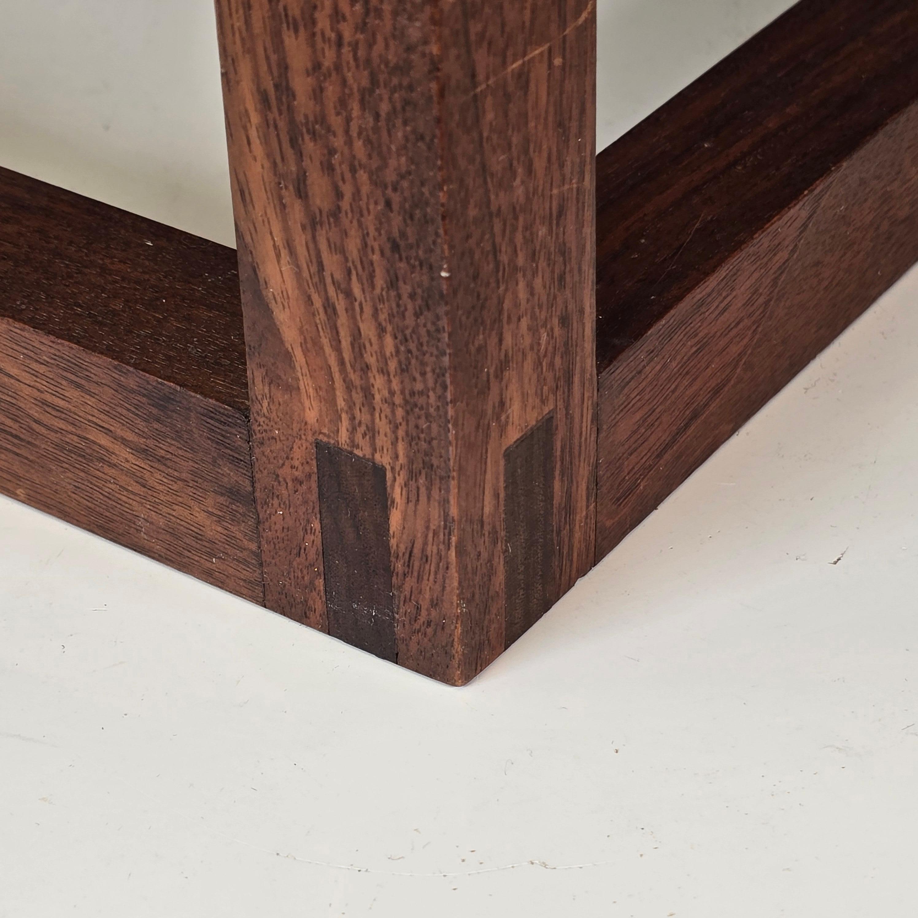 Milieu du XXe siècle Table de Studio Vintage en Noyer avec Menuiserie Exposée en vente