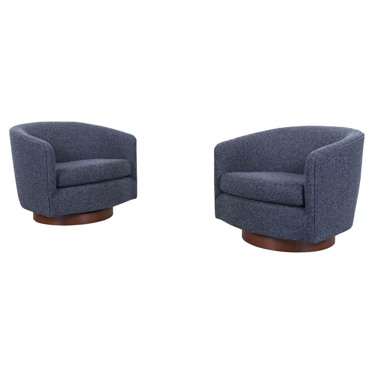 Large round green leather swivel love chair by Milo Baughman at 1stDibs