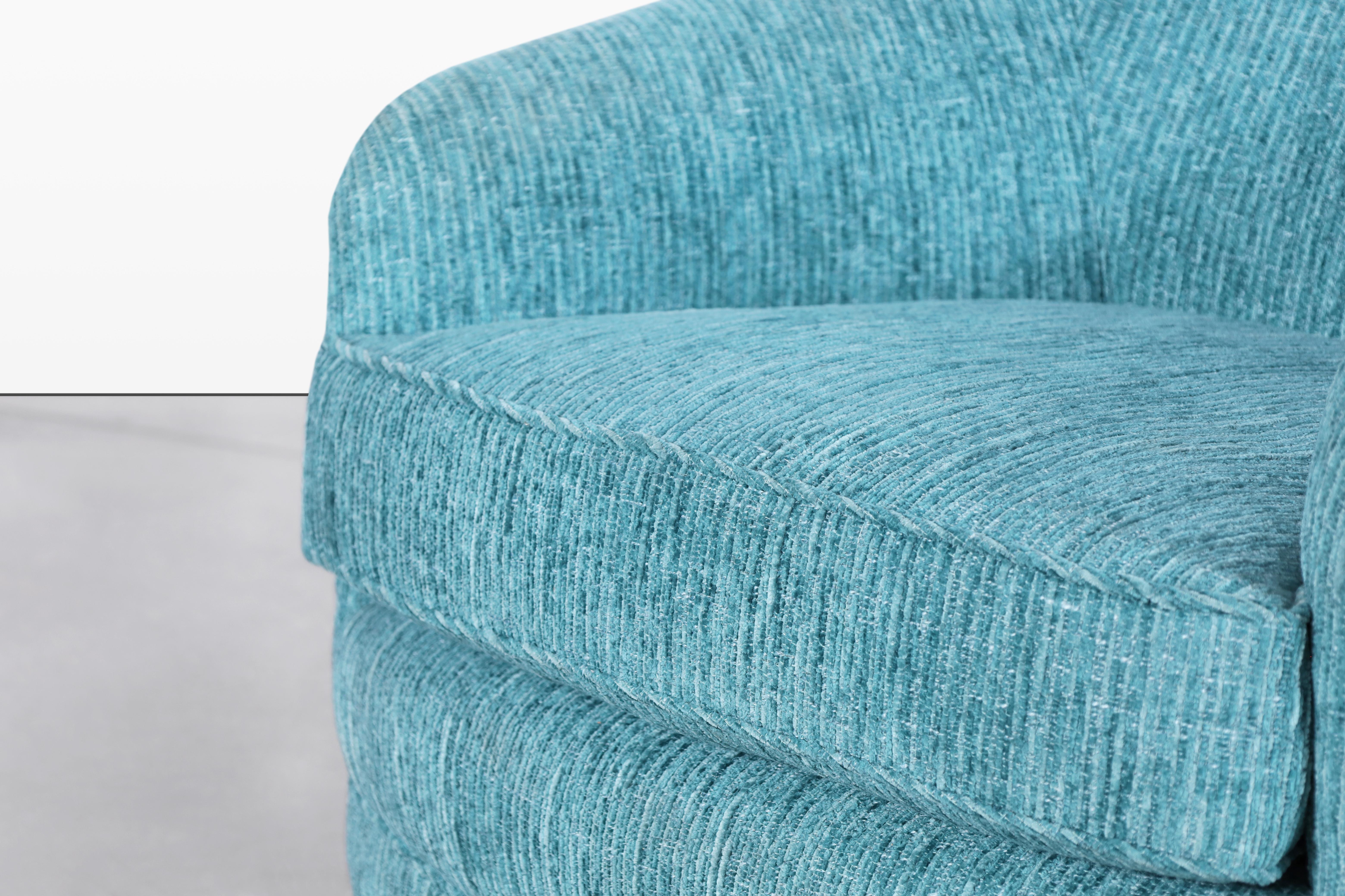 Tissu Vintage Walnut Swivel Lounge Chairs by Milo Baughman for Thayer Coggin en vente