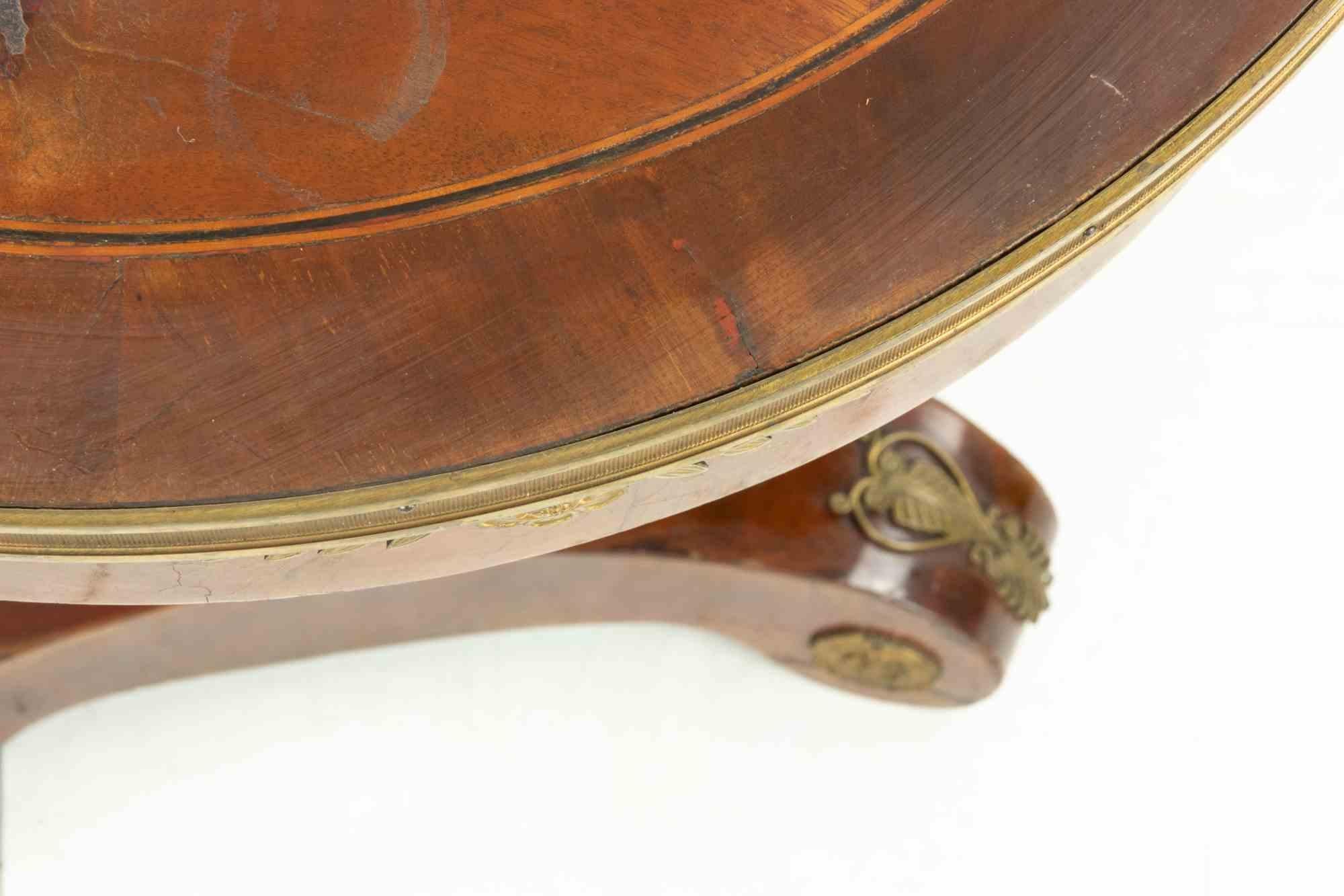 Table vintage en noyer de style, Italie, années 1950 en vente 1