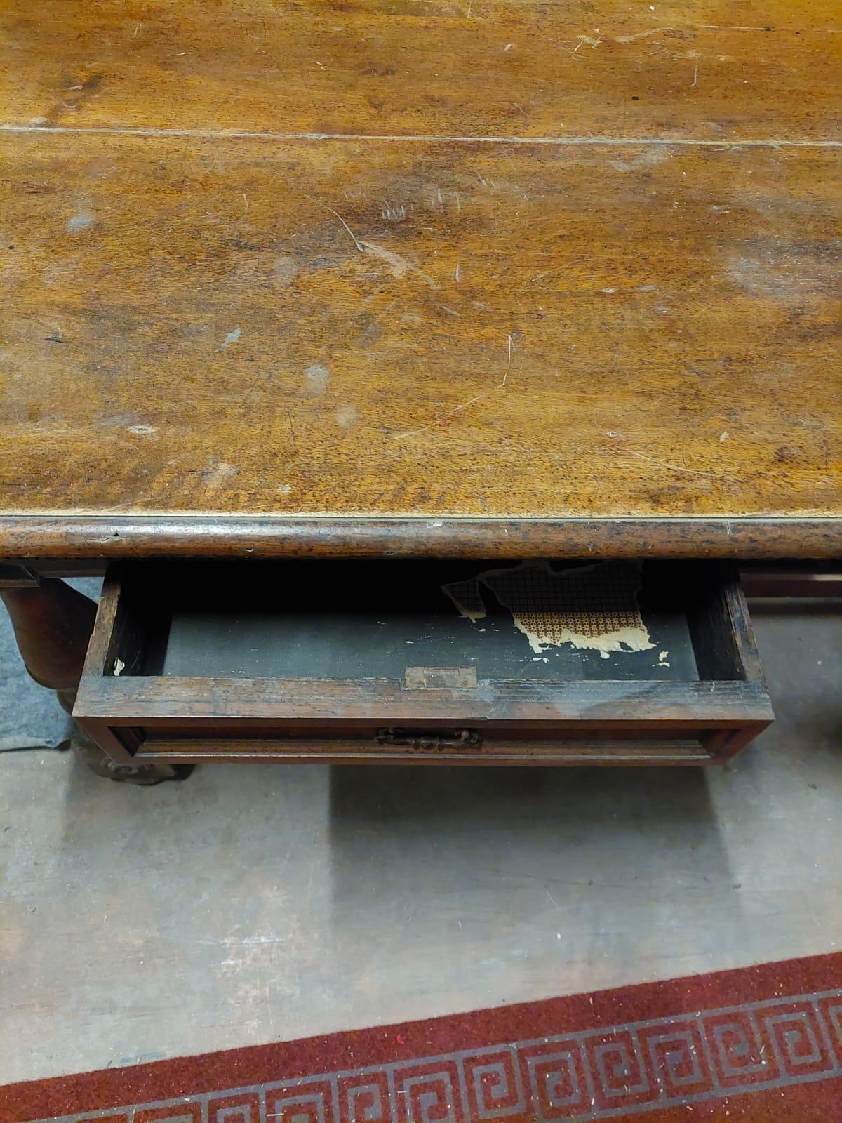 Vintage Walnut Table with Drawers, First Quarter of the 20th Century, Italy In Good Condition For Sale In Cuneo, Italy (CN)