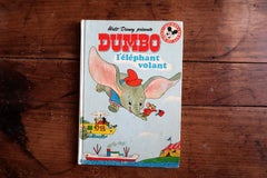 Vintage Walt Disney Dumbo Book 1980 French Edition Illustrated, 2C56