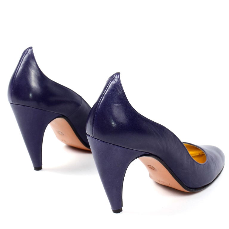 Women's Vintage Walter Steiger Sculpted Avant Garde Blue Leather Shoes w Heels For Sale