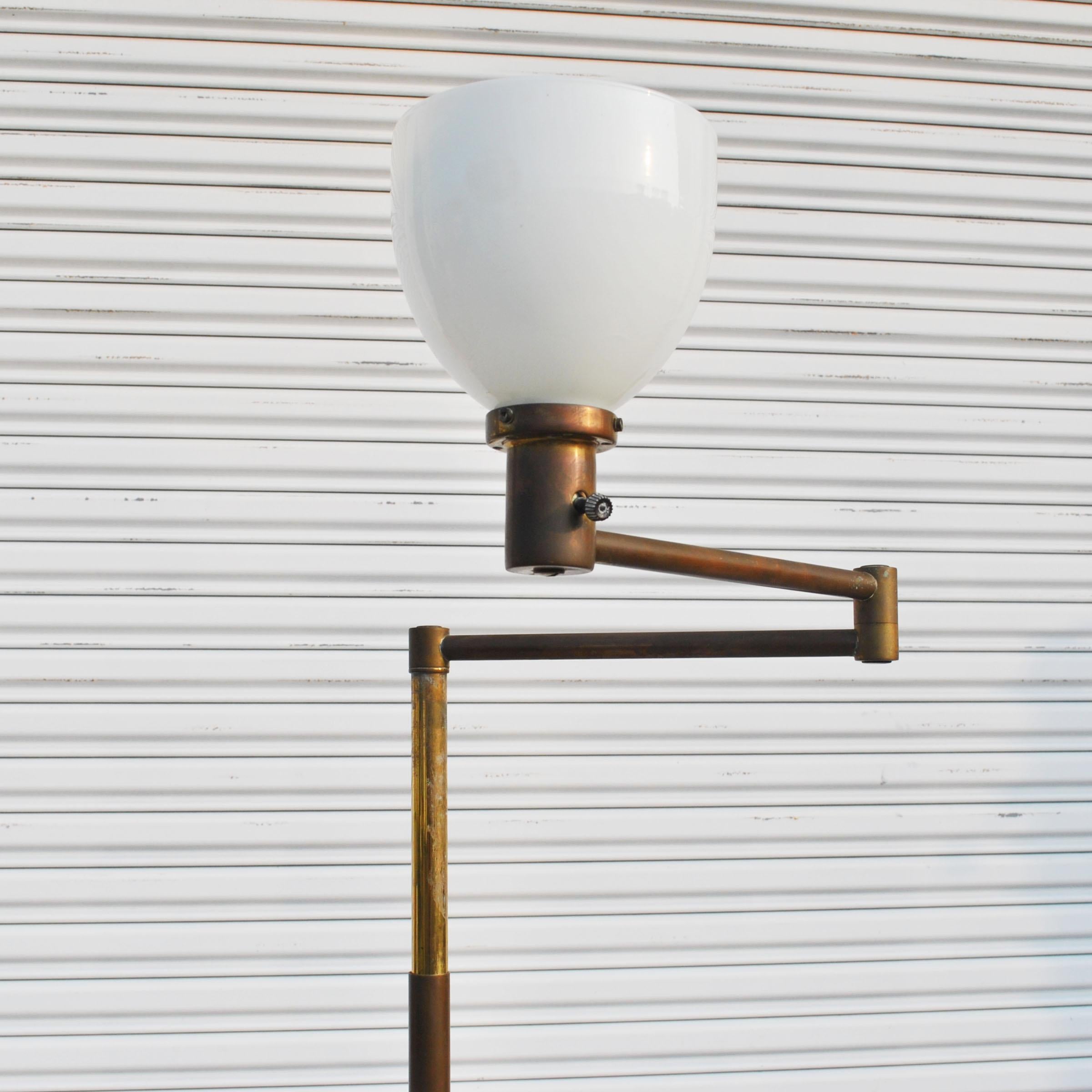 Mid-Century Modern Vintage Walter Von Nessen Studio Bronze Swing-Arm Floor Lamp, 1950 For Sale