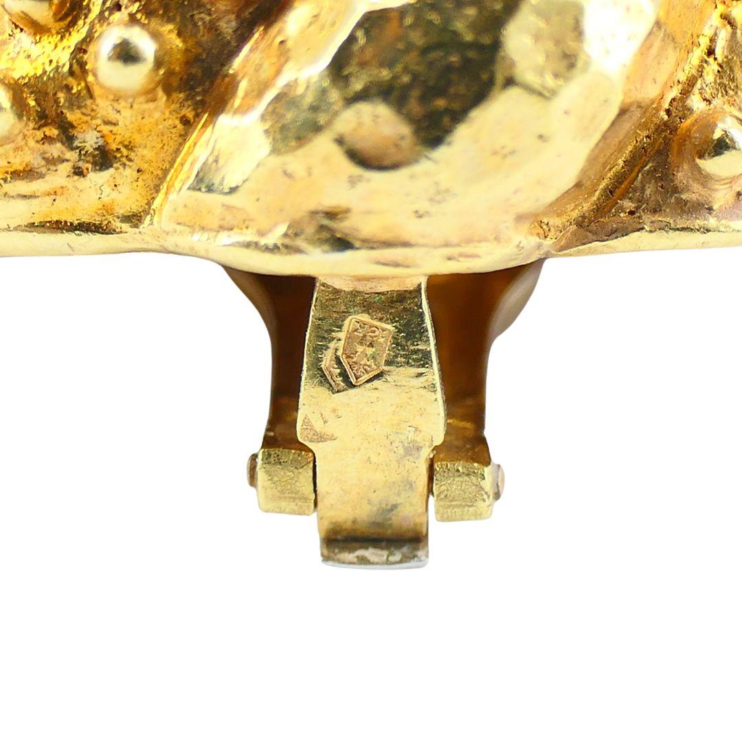 Vintage Wander 18k Gold Floral Clip-on Earrings For Sale 2