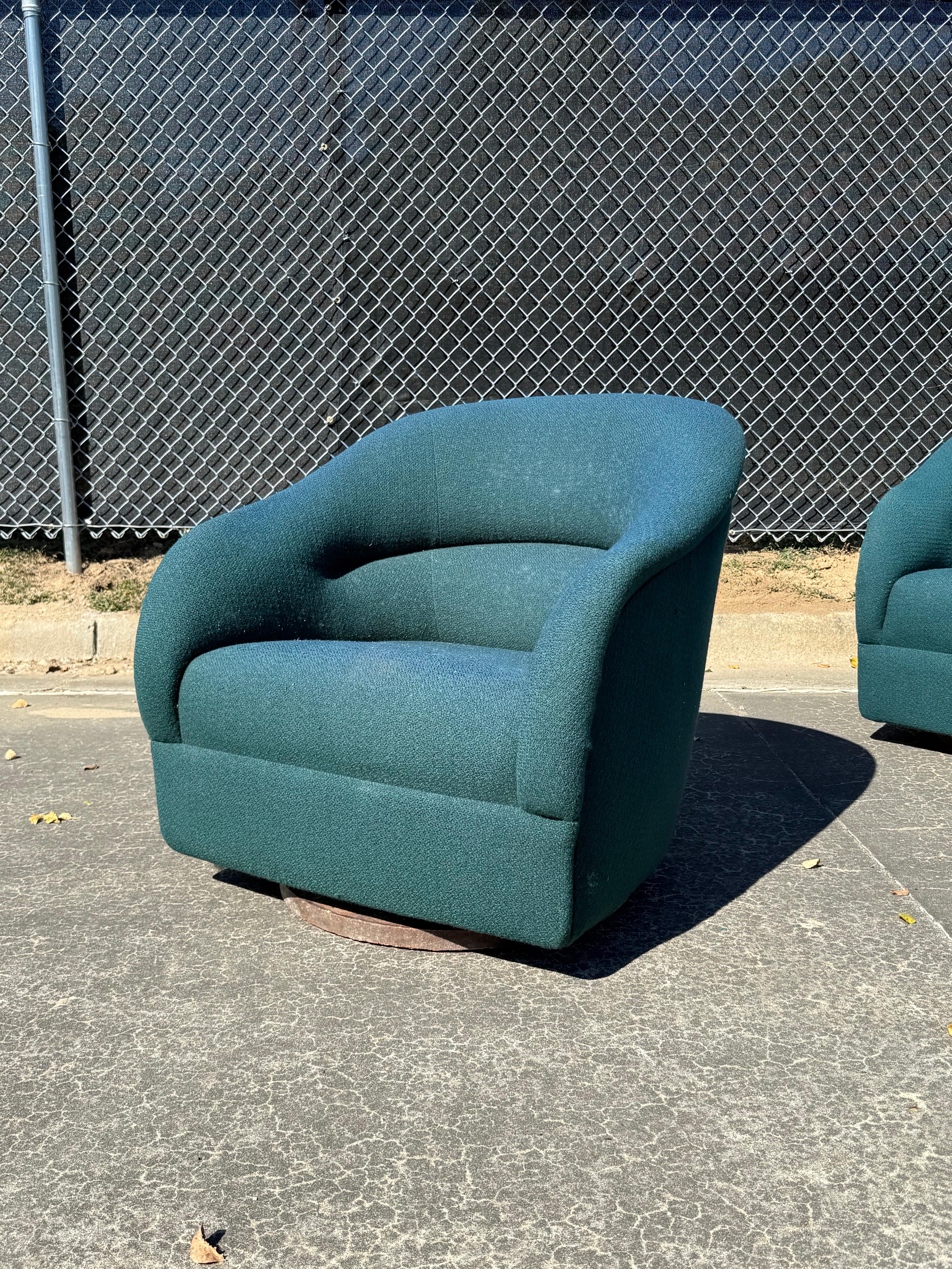 Paire de fauteuils pivotants d'époque The Bennetts for Brickel Associates en vente 1