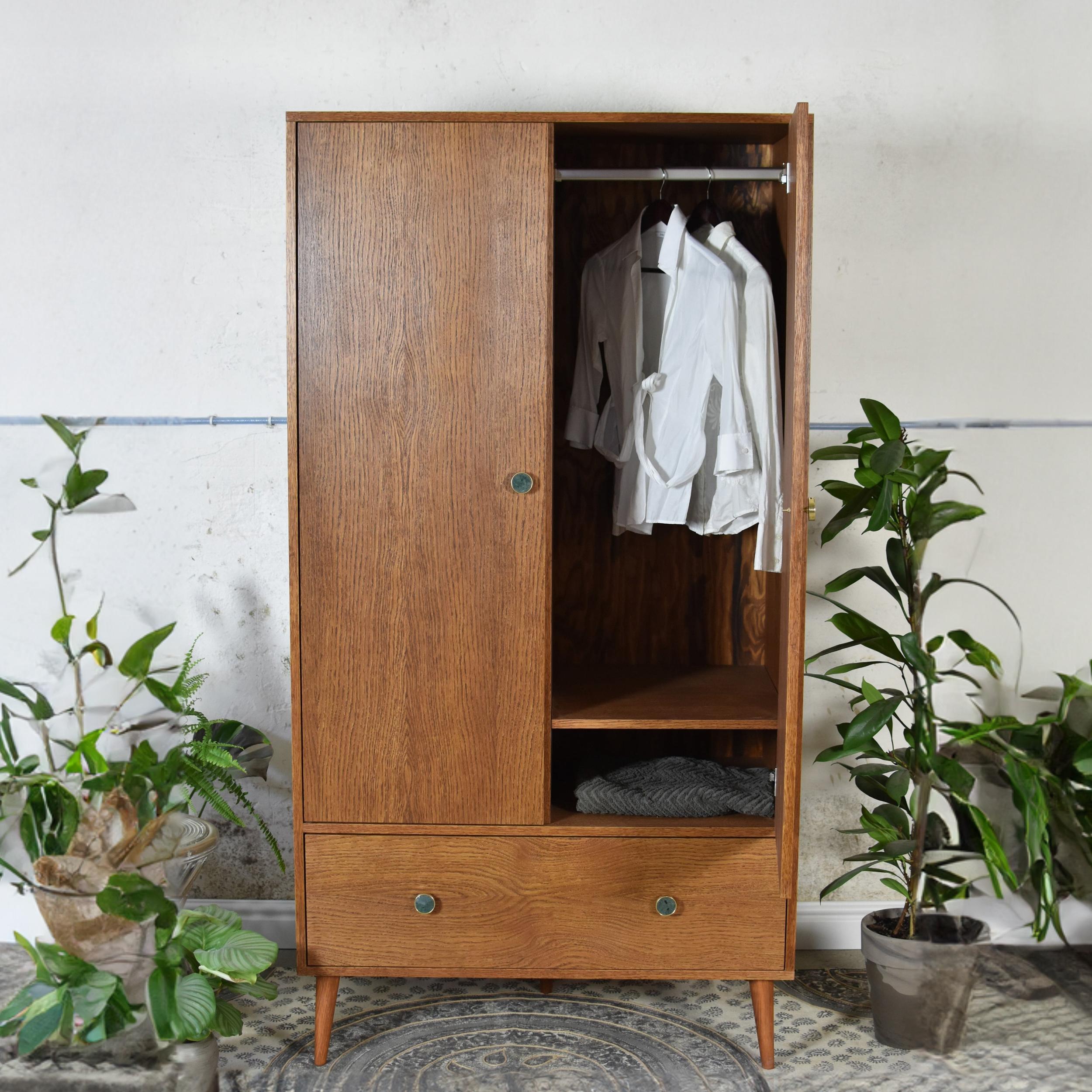Armario estilo vintage by Pastform Posmoderno en venta