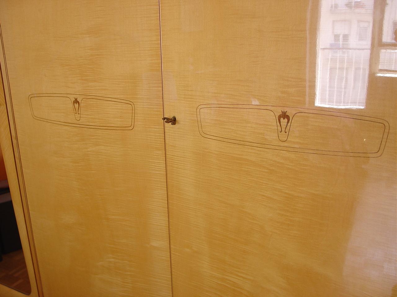 Mid-20th Century Vintage Wardrobe Maple Feather Attributed to Borsani Osvaldo, Italy, Approx 1950 For Sale
