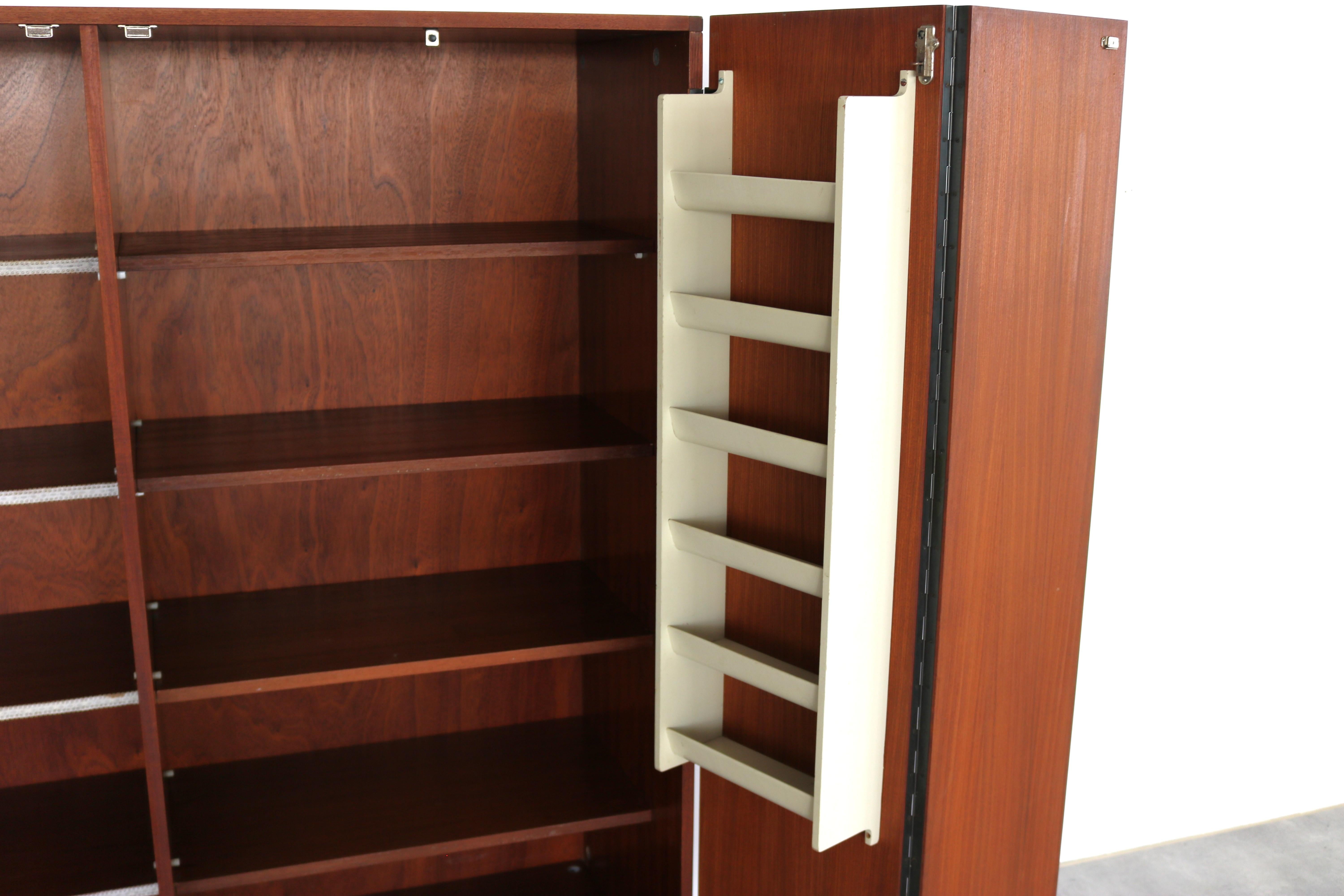 vintage wardrobe  Pastoe KU14 wardrobe  1960s 4