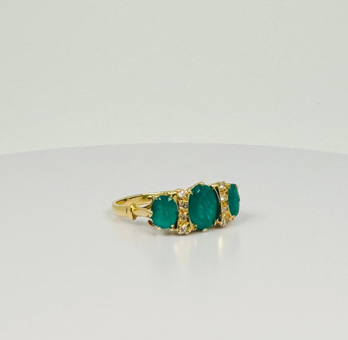 Anillo Oro Amarillo 18k Cuatro Esmeraldas Naturales  Ocho diamantes talla única Art Déco 3