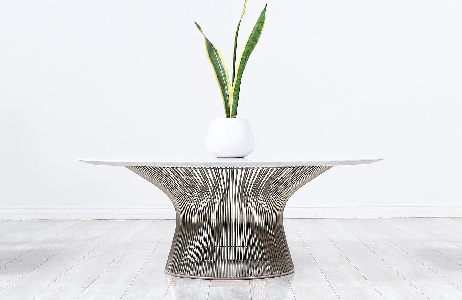 Américain Warren Platner table basse vintage en marbre de Carrare et acier pour Knoll en vente