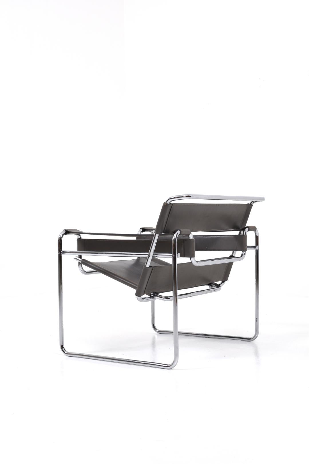 Late 20th Century Vintage Wassily Lounge Chairs by Marcel Breuer, set of 2
