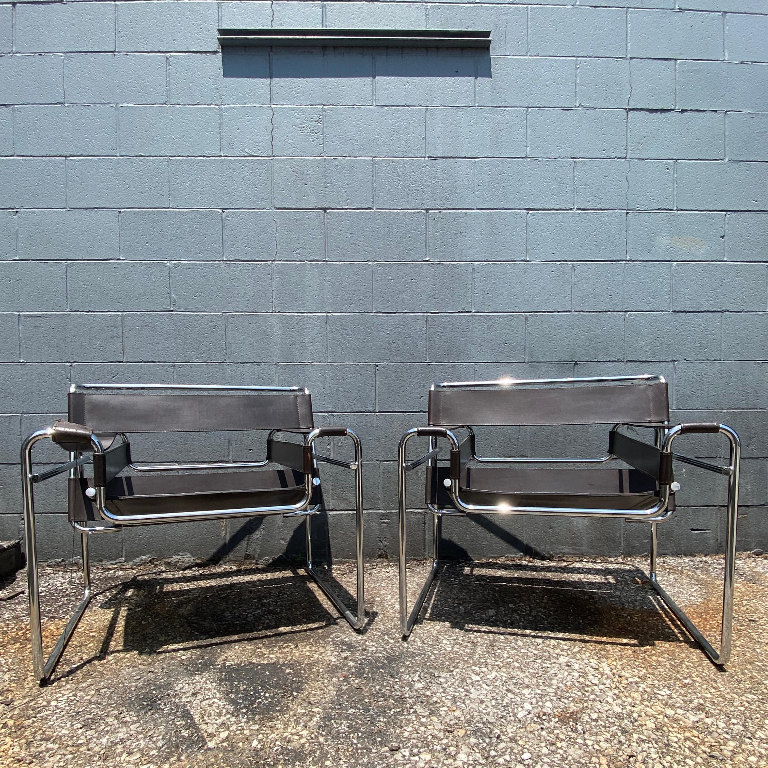Mid-Century Modern Vintage Wassily Style Chair