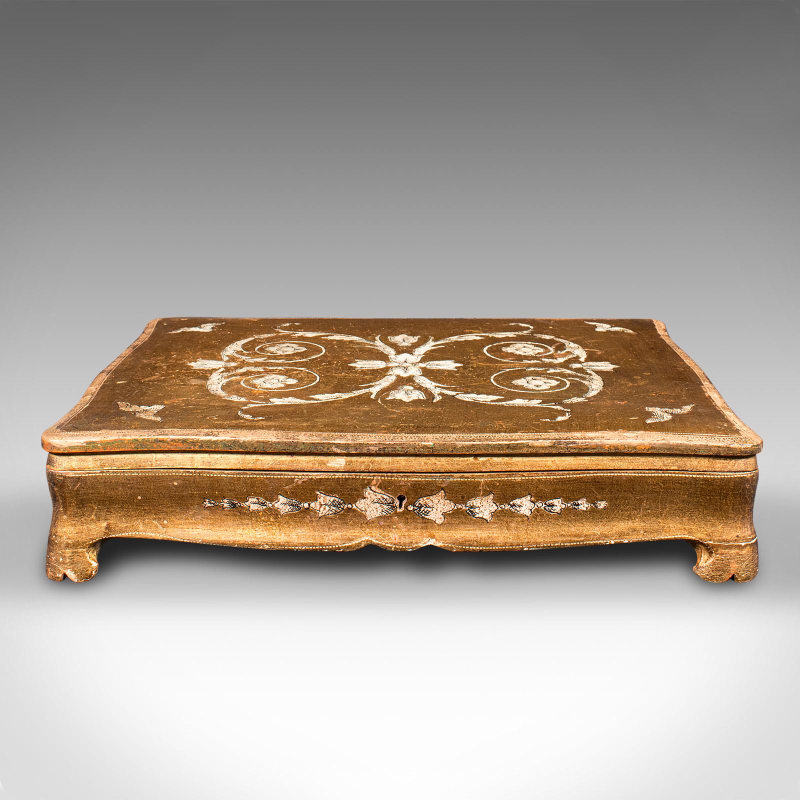Mid-Century Modern Boîte à bijoux italienne, bois doré, décorative, milieu du siècle dernier en vente