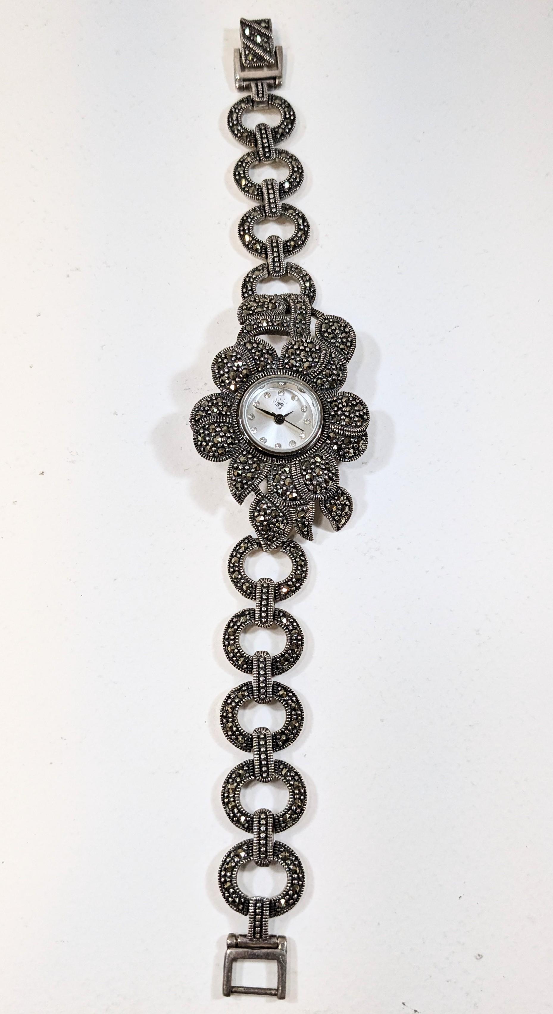 Vintage Watch in 925 Sterling Silver and Zircons For Sale 1