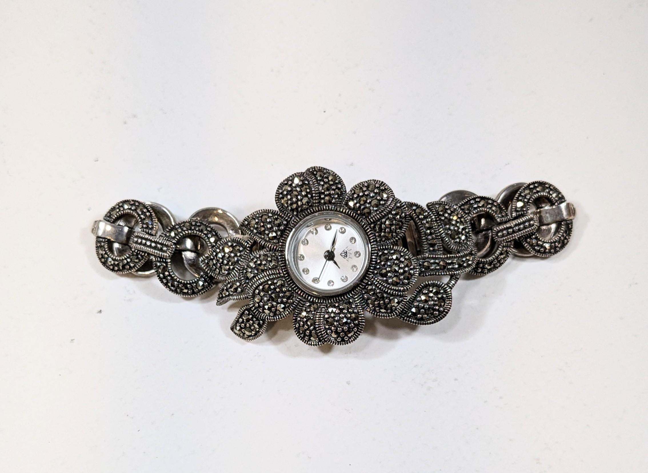 Vintage Watch in 925 Sterling Silver and Zircons For Sale 2