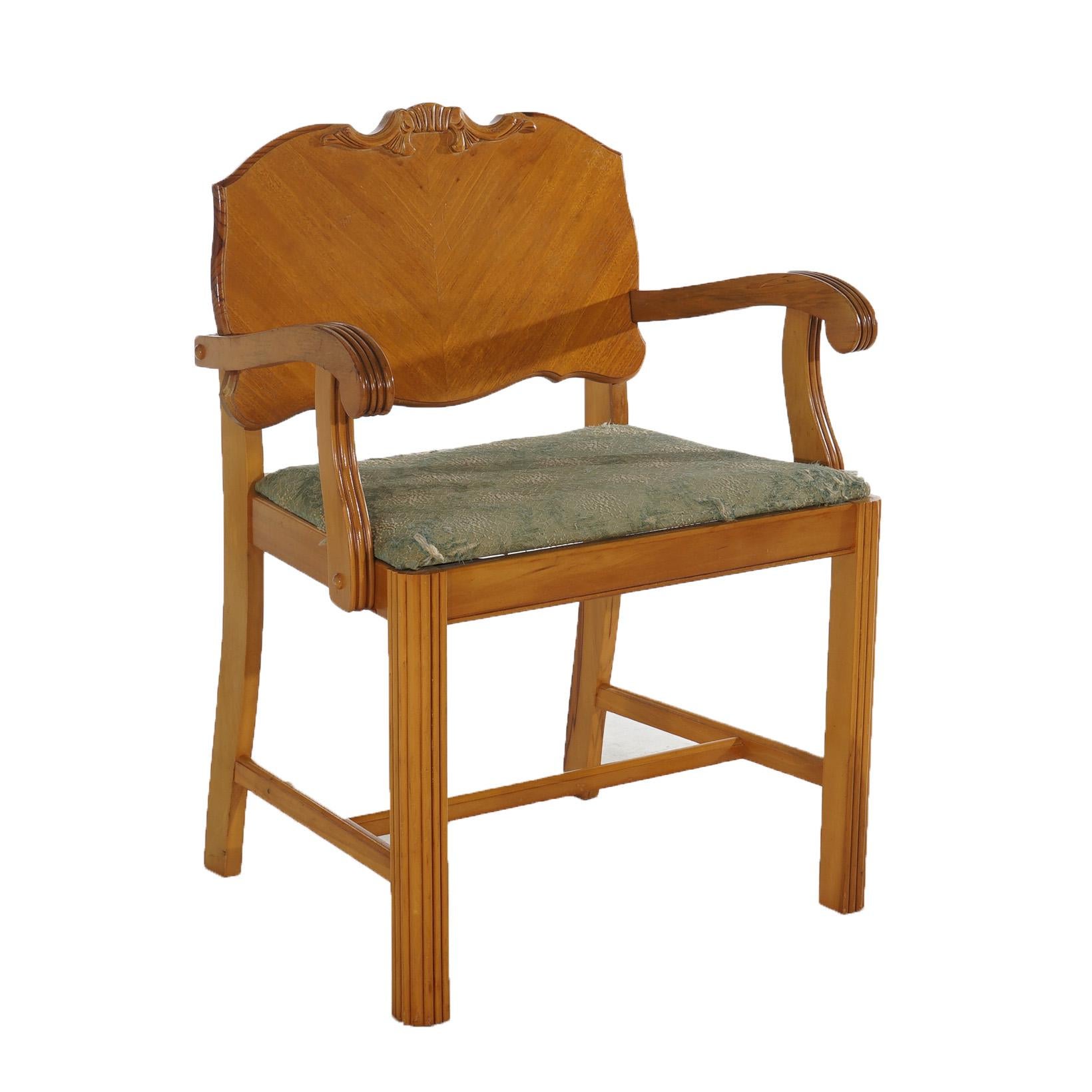 Comodino d'epoca in legno satinato intagliato a cascata con maniglie in bachelite c1940 in vendita 8