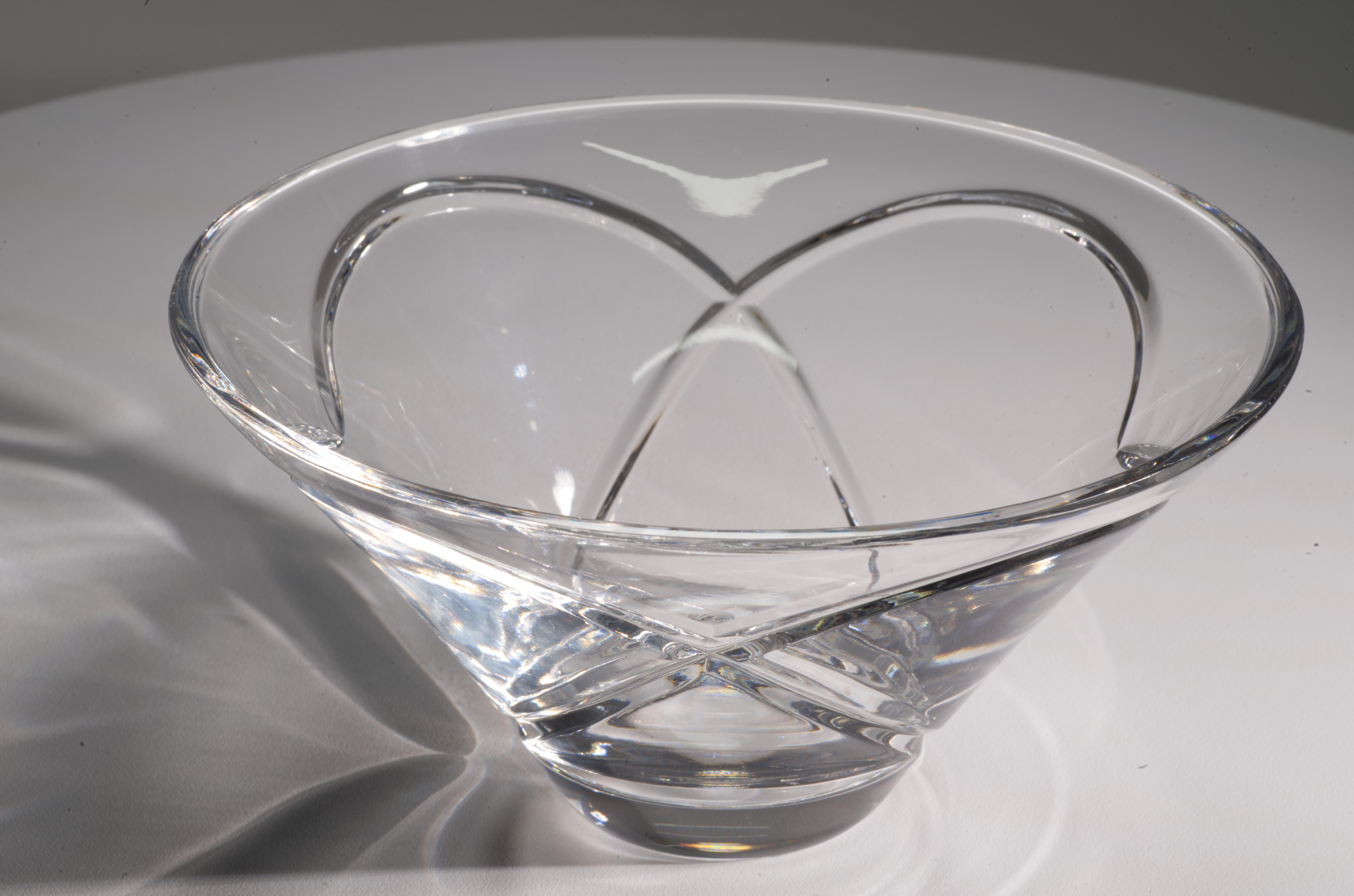 XXI secolo e contemporaneo Ciotola di cristallo Waterford Crystal d'epoca, firmata in vendita