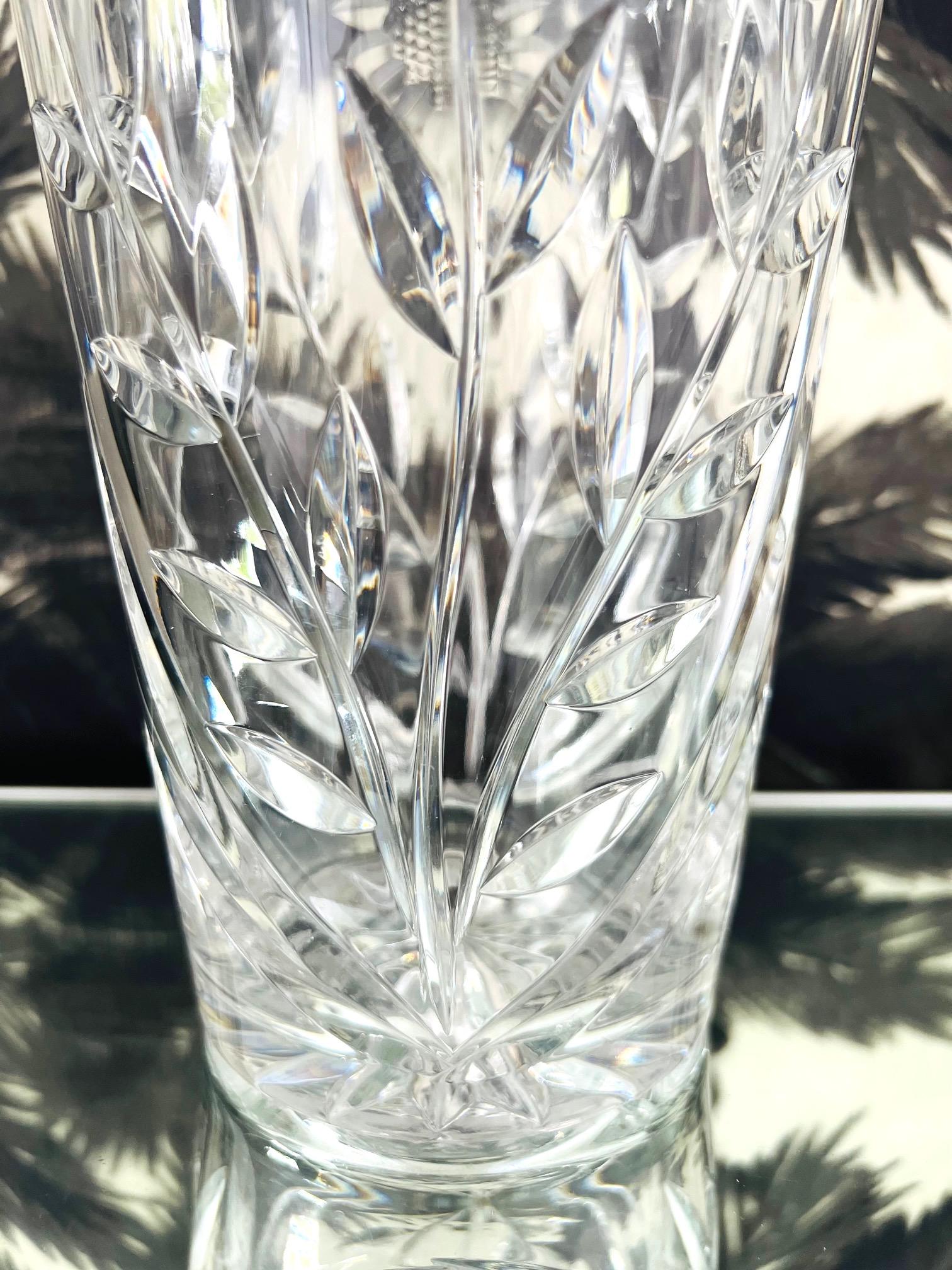 Waterford Crystal Etched Sunflower Vase with Cut Glass Designs, England, c. 2010 For Sale 4