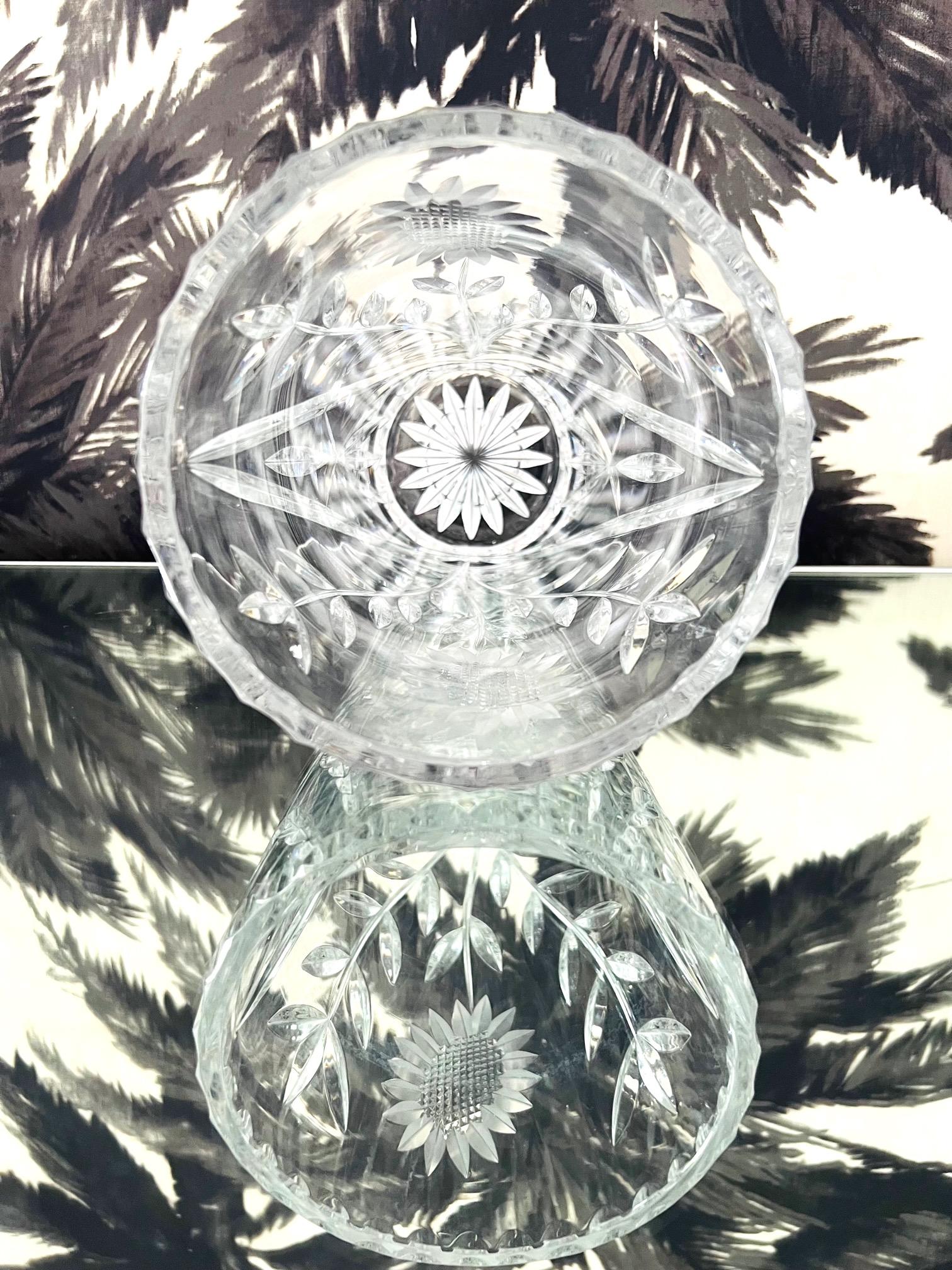 Waterford Crystal Etched Sunflower Vase with Cut Glass Designs, England, c. 2010 For Sale 2