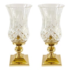 Paire de bougeoirs Hurricane en cristal de Waterford Lismore avec base en laiton