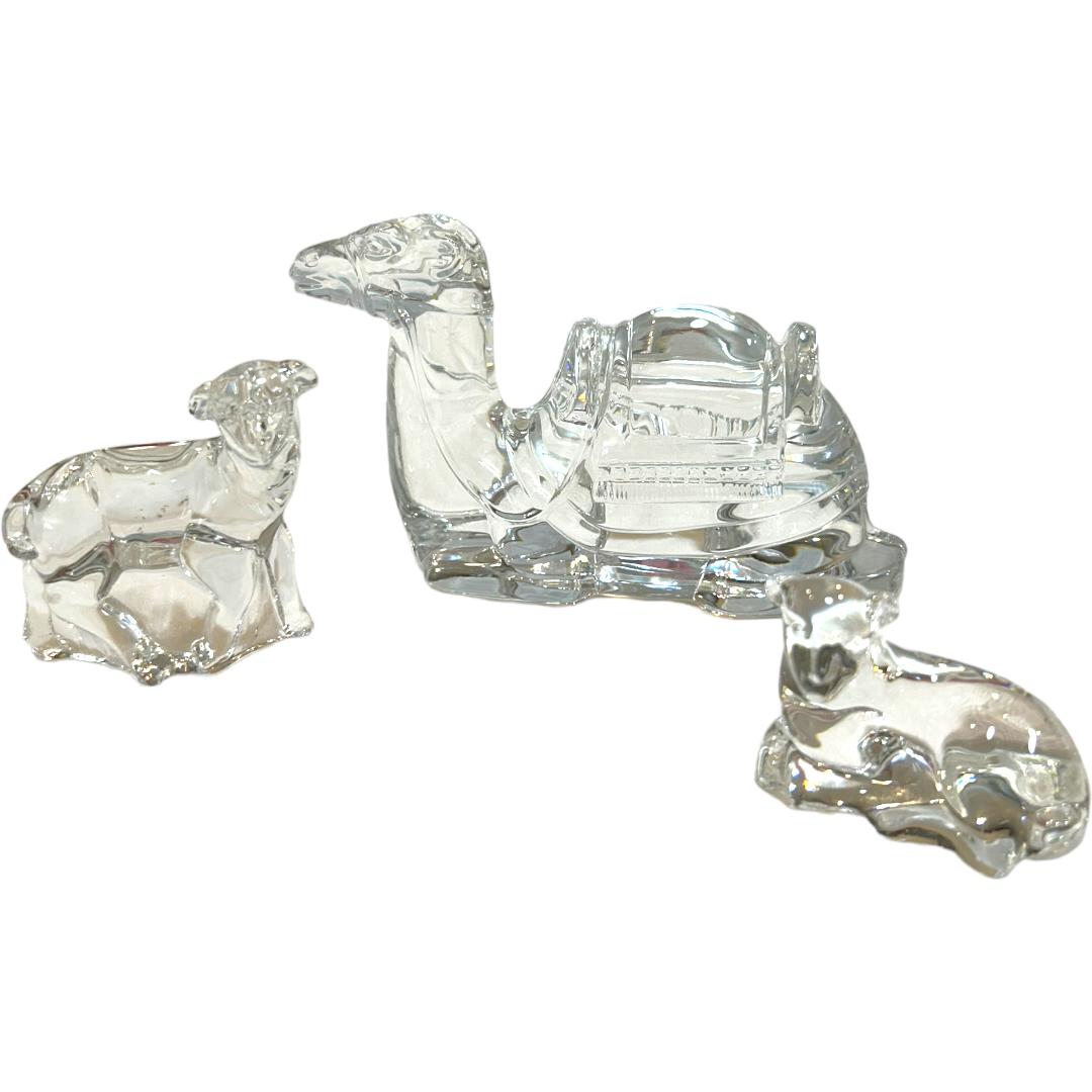 Contemporary Vintage Waterford Crystal Nativity Set ~ 12 Pieces and Backdrop For Sale
