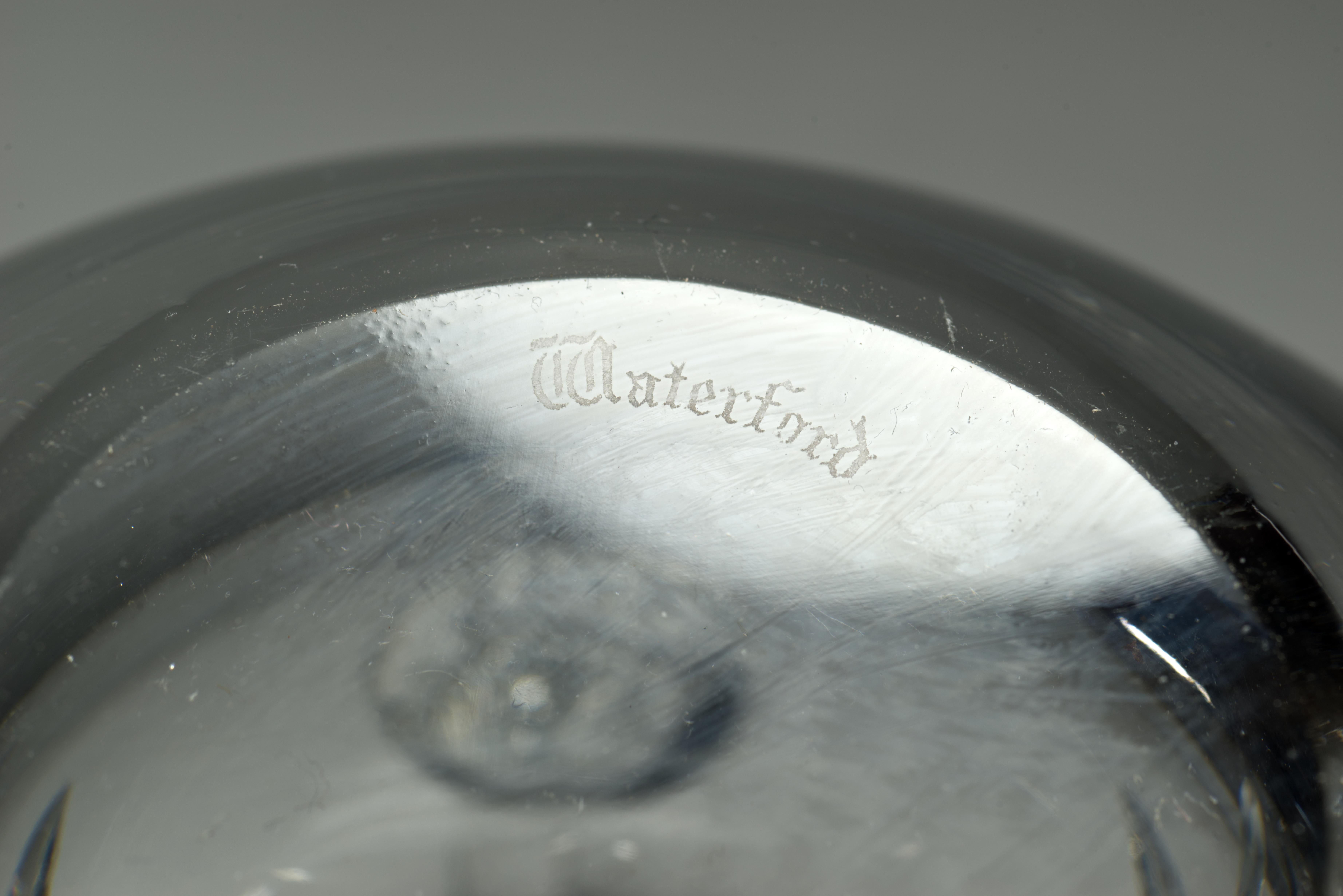 Jarra vintage de Waterford Crystal, modelo Old Kerry, 1968 - 2008 en Bueno estado para la venta en Clifton Springs, NY