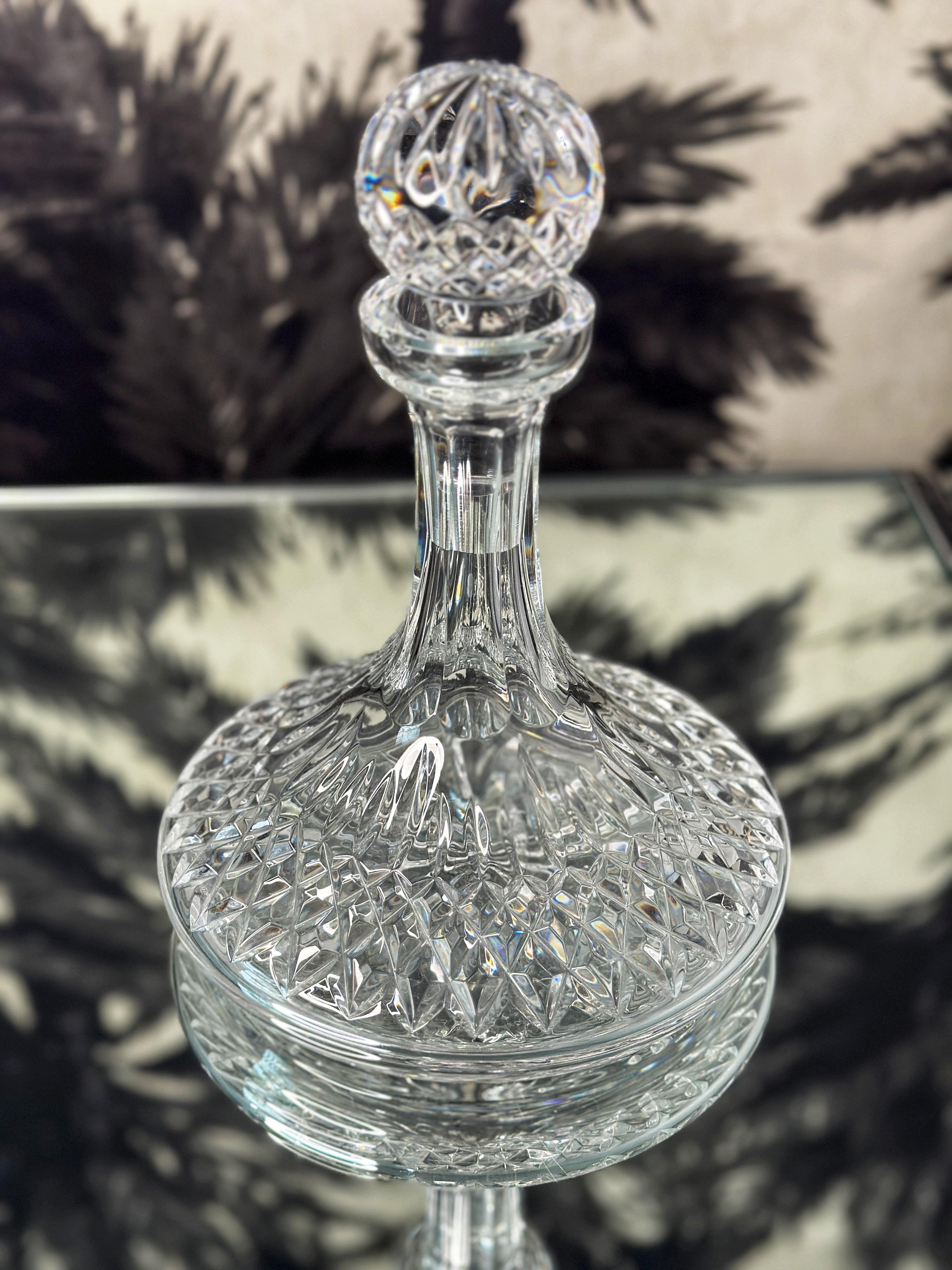 Vintage Waterford Crystal Ships Decanter with Etched Diamond Cuts, c. 1970's In Good Condition In Fort Lauderdale, FL