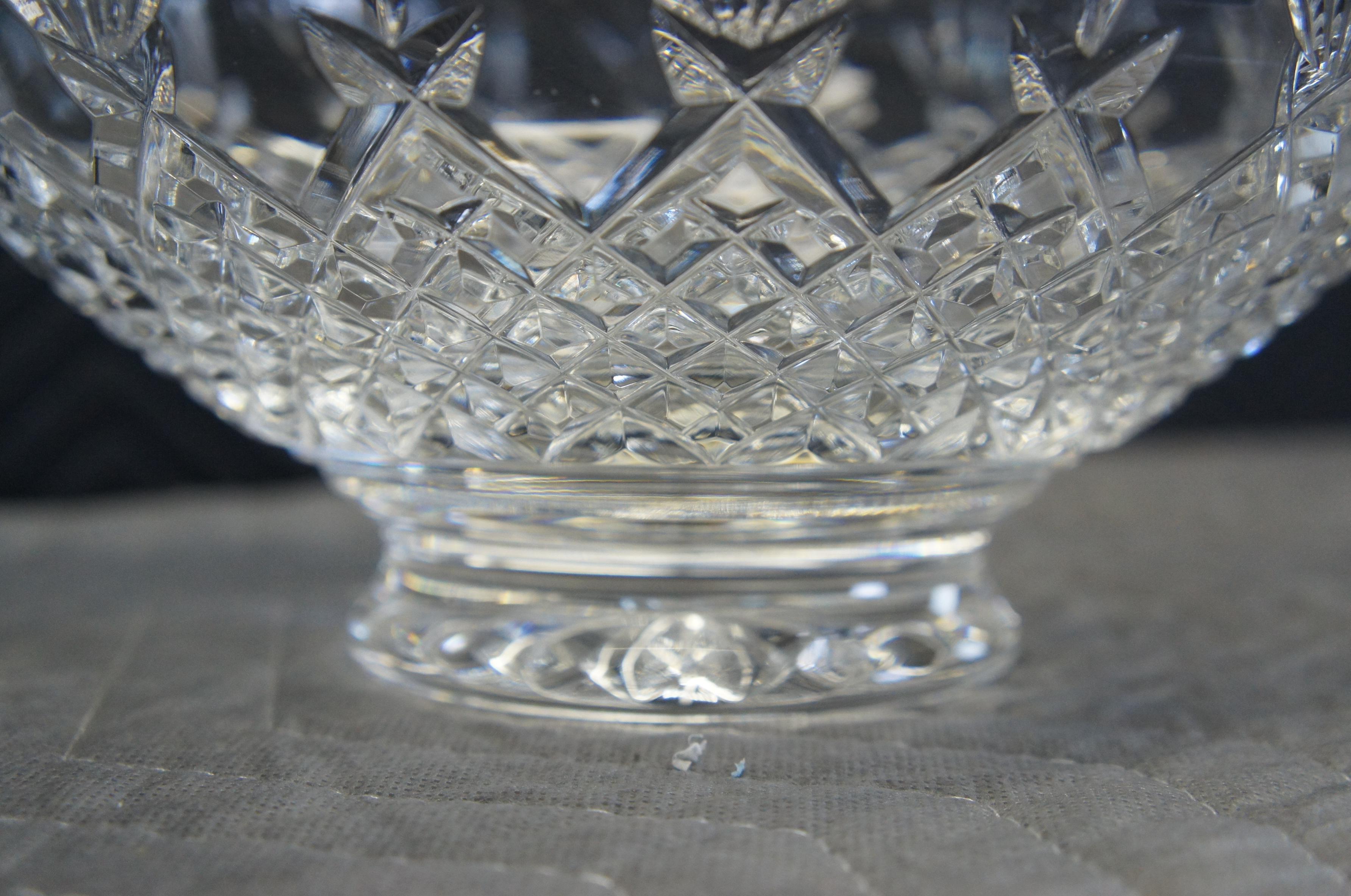 Vintage Waterford Irish Lead Crystal Killarney Pedestal Bowl Centerpiece In Good Condition For Sale In Dayton, OH