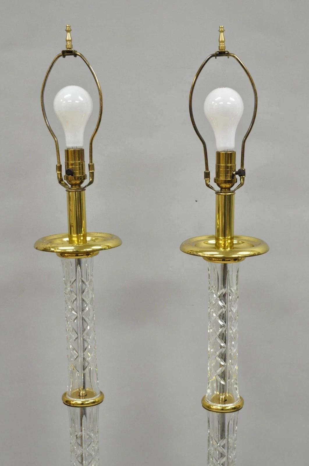 Stile impero Lampade da terra stile impero in ottone con colonna di cristallo Waterford Crystal - Vintage By in vendita