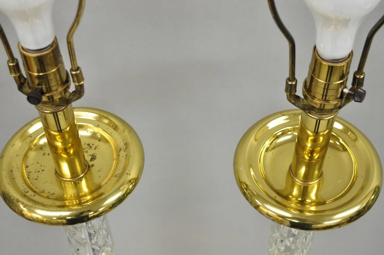 XX secolo Lampade da terra stile impero in ottone con colonna di cristallo Waterford Crystal - Vintage By in vendita