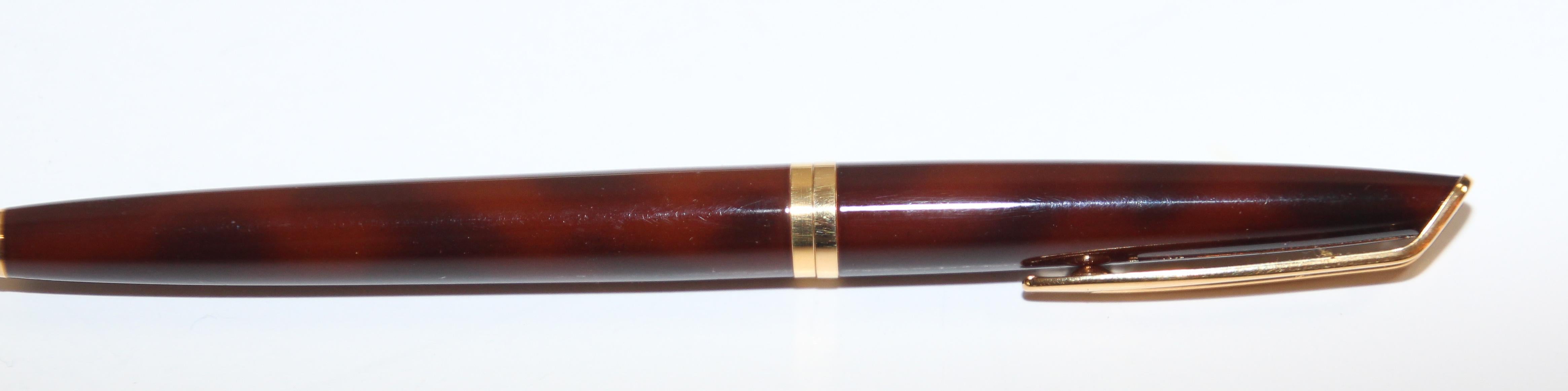 Hand-Crafted Vintage Waterman Paris 18-Karat Gold Nib Fountain Pen