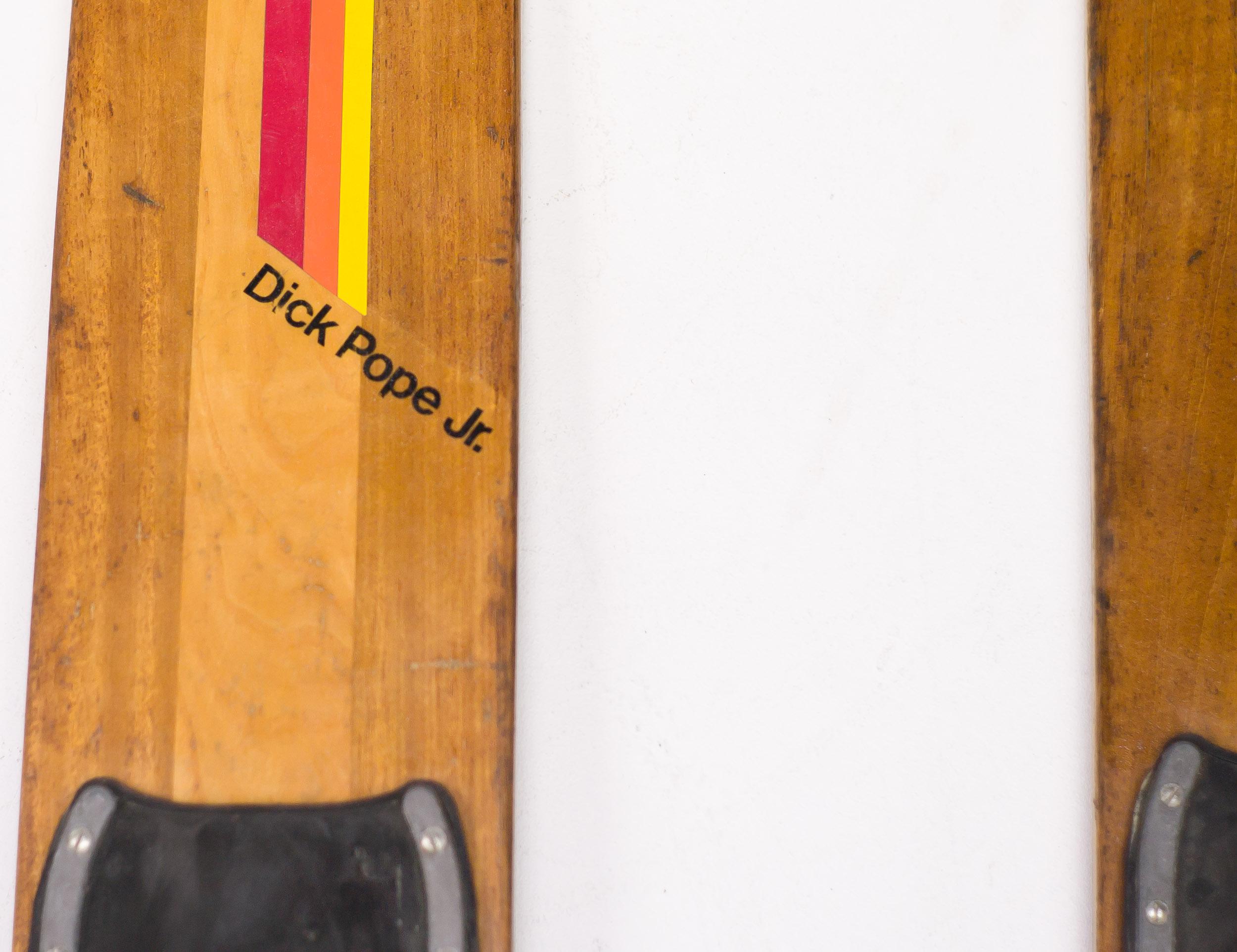 Mid-Century moderno Sci d'acqua d'epoca posseduto dal campione del mondo Dick Pope Jr. in vendita