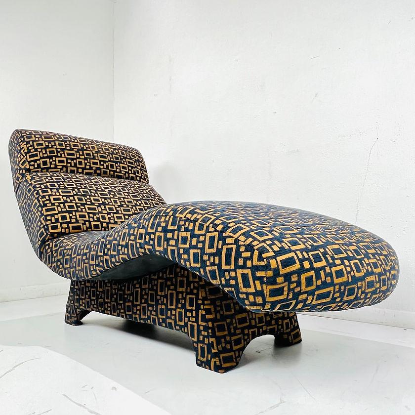 Late 20th Century Vintage Wave Chaise Lounge For Sale