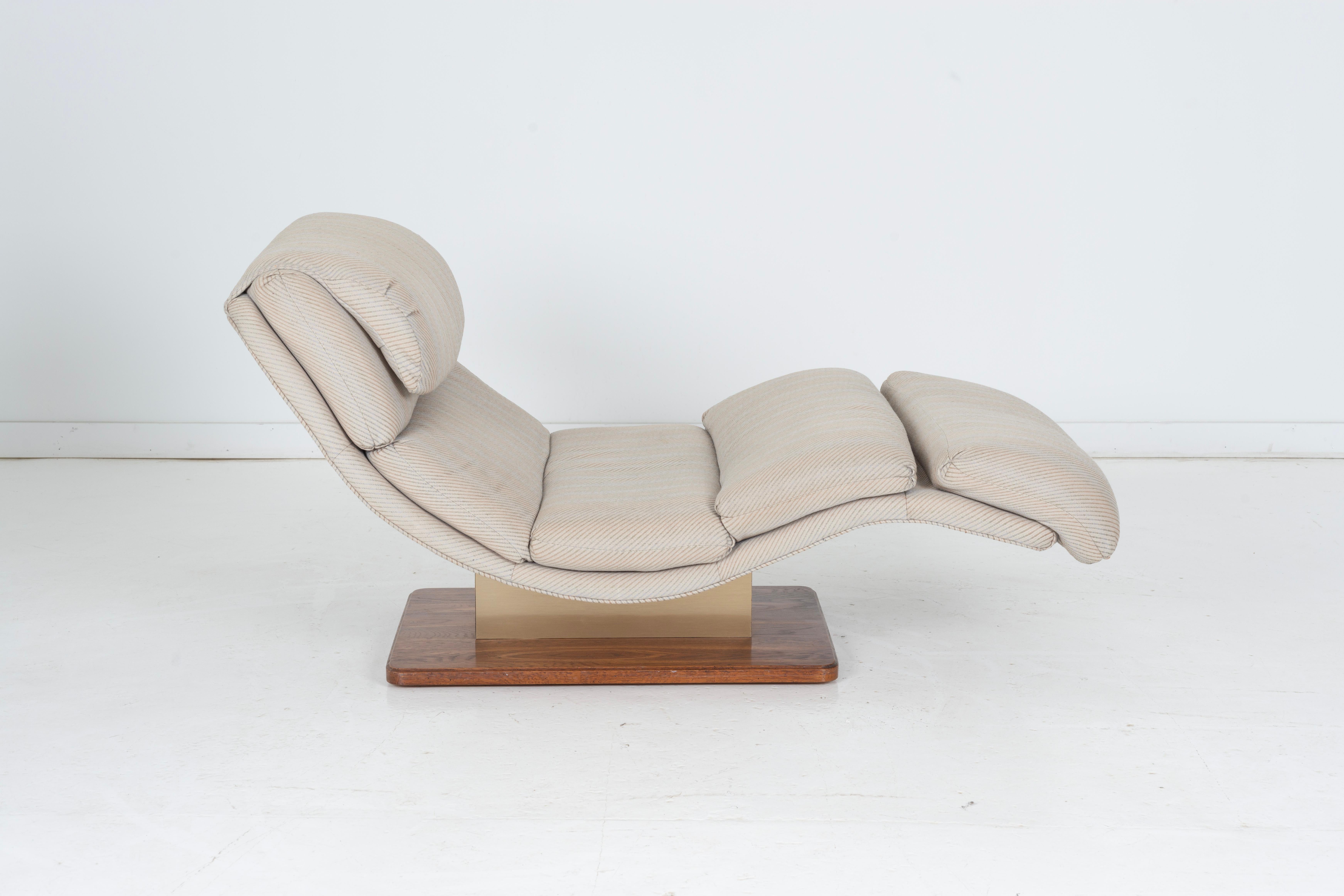 Vintage Wave Chaise Lounge 2