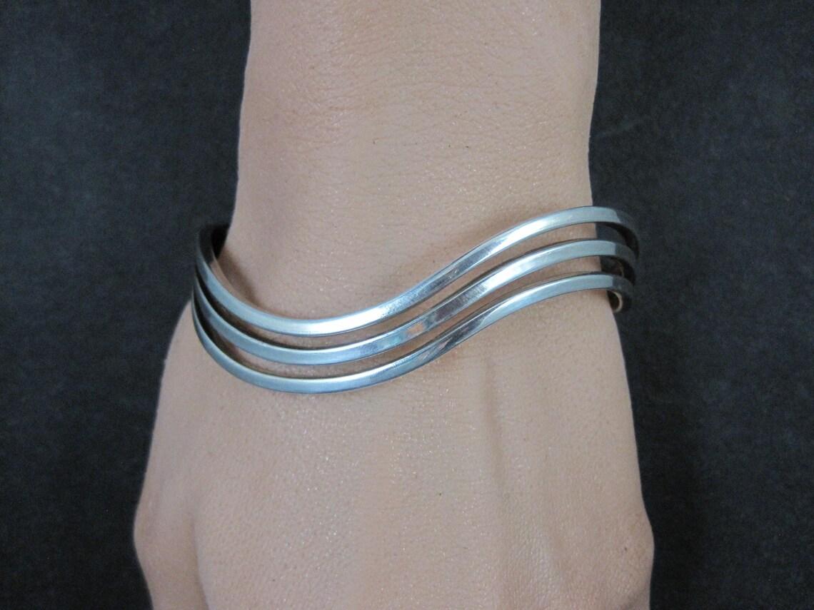 Brazalete ondulado vintage 15 cm Plata de ley en venta 5
