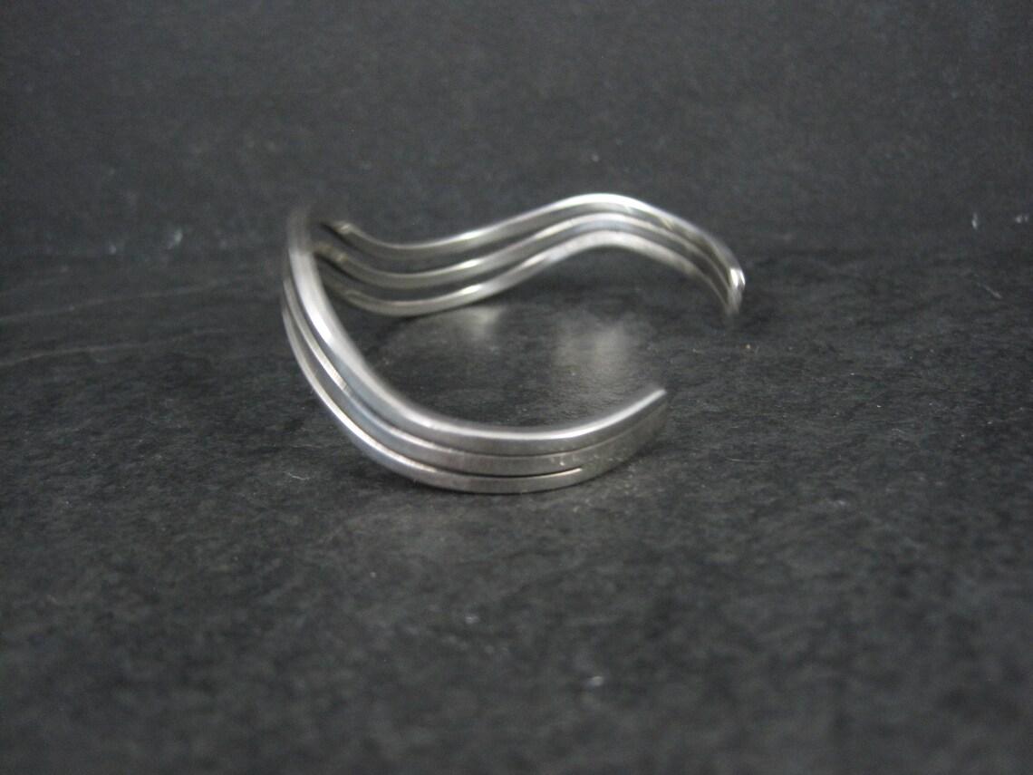 Brazalete ondulado vintage 15 cm Plata de ley en venta 1