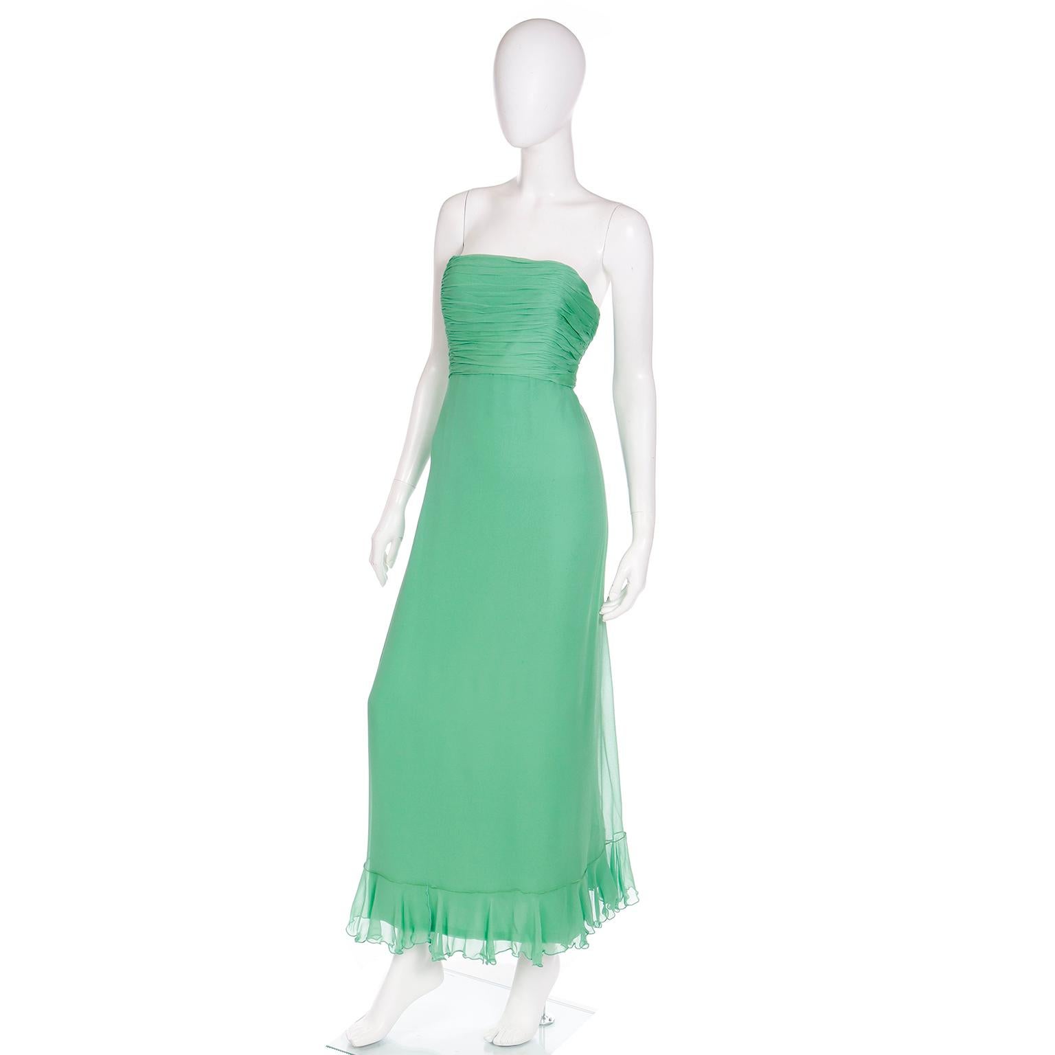Vintage Wayne Clark Green Silk Chiffon Strapless Evening Dress With Wrap Shawl For Sale 4