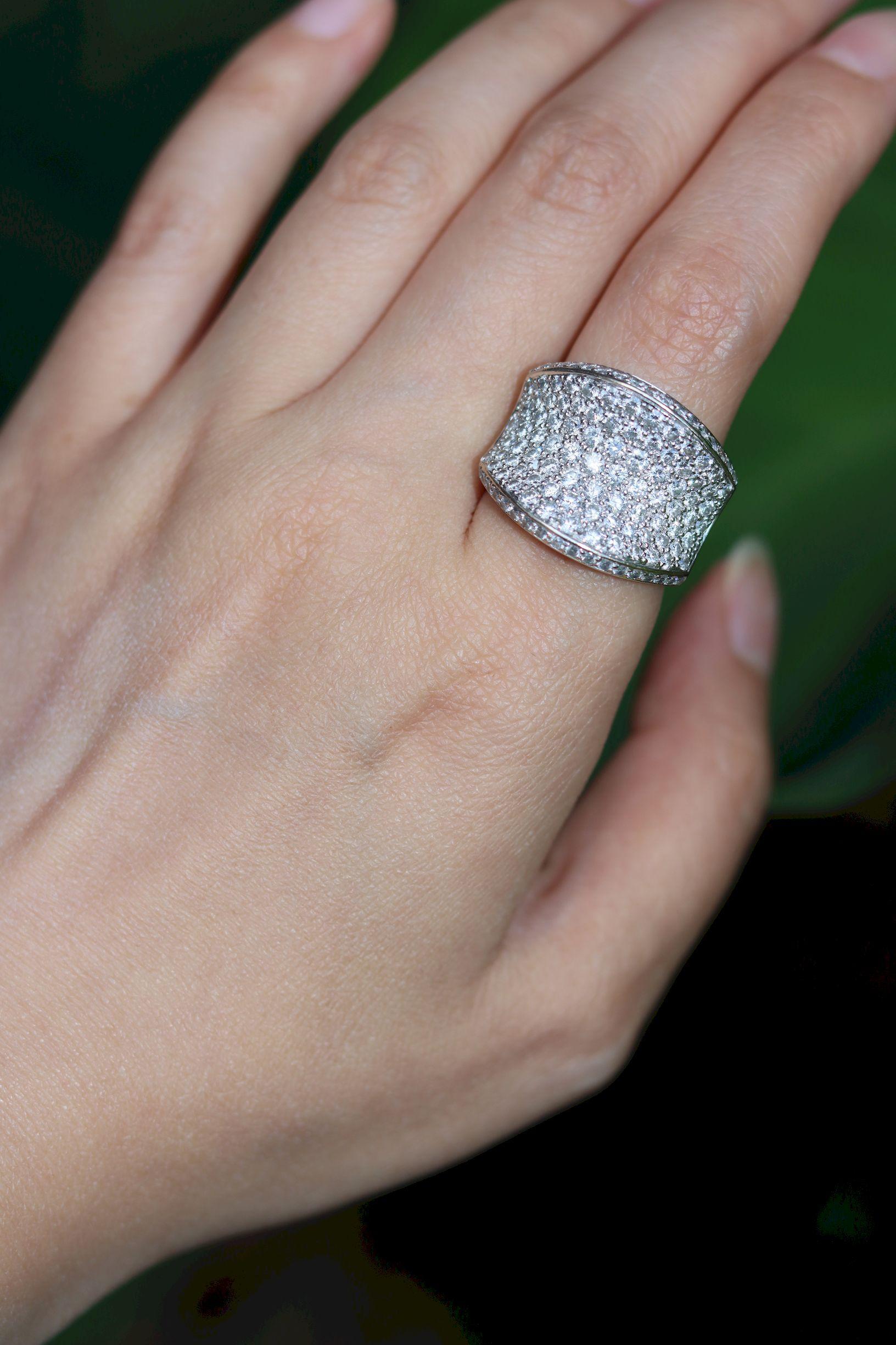 Brilliant Cut Vintage WCJ 3 Carat Diamond Pave Saddle Ring. For Sale