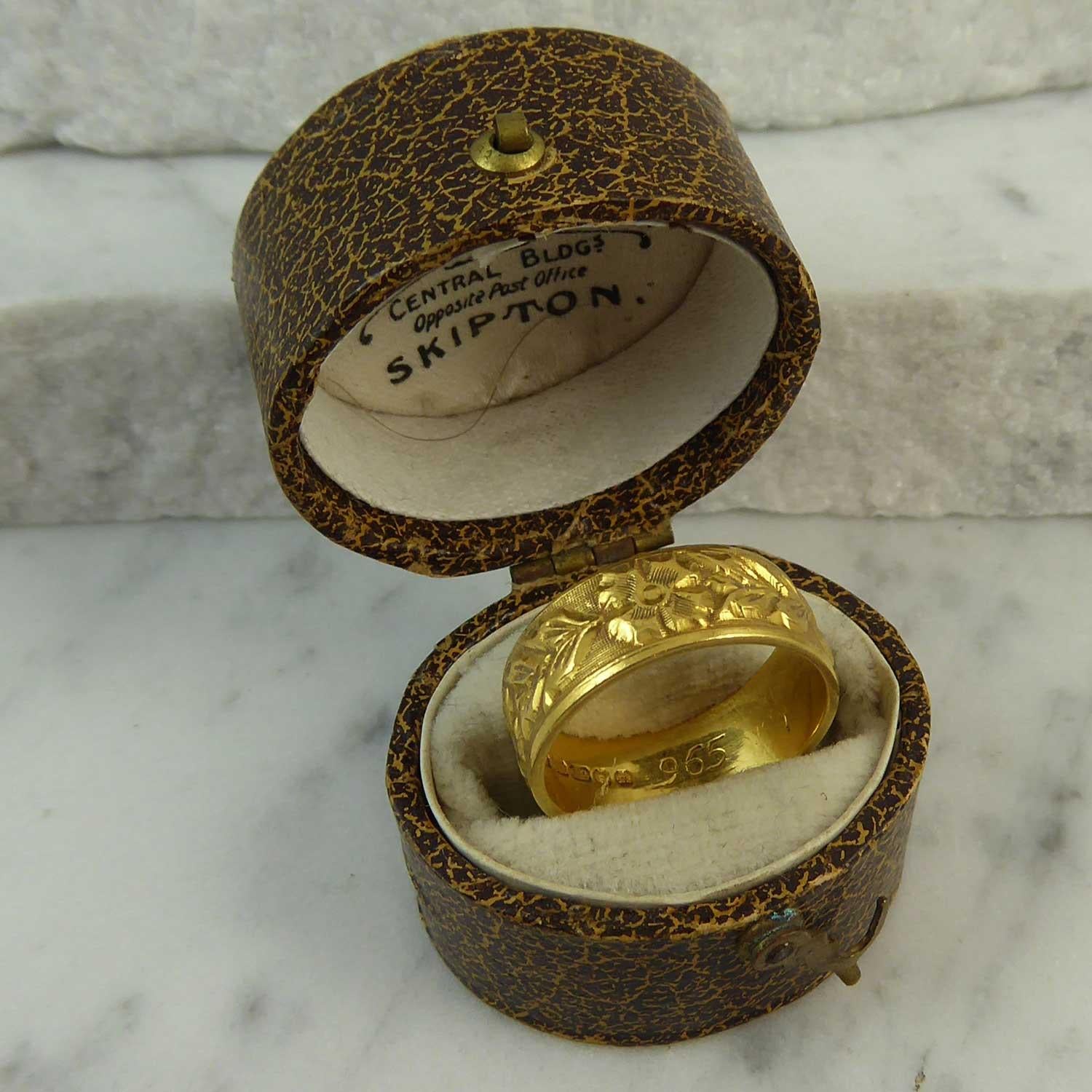 Women's Vintage Wedding Ring, London 1967, Floral Pattern, Yellow Gold
