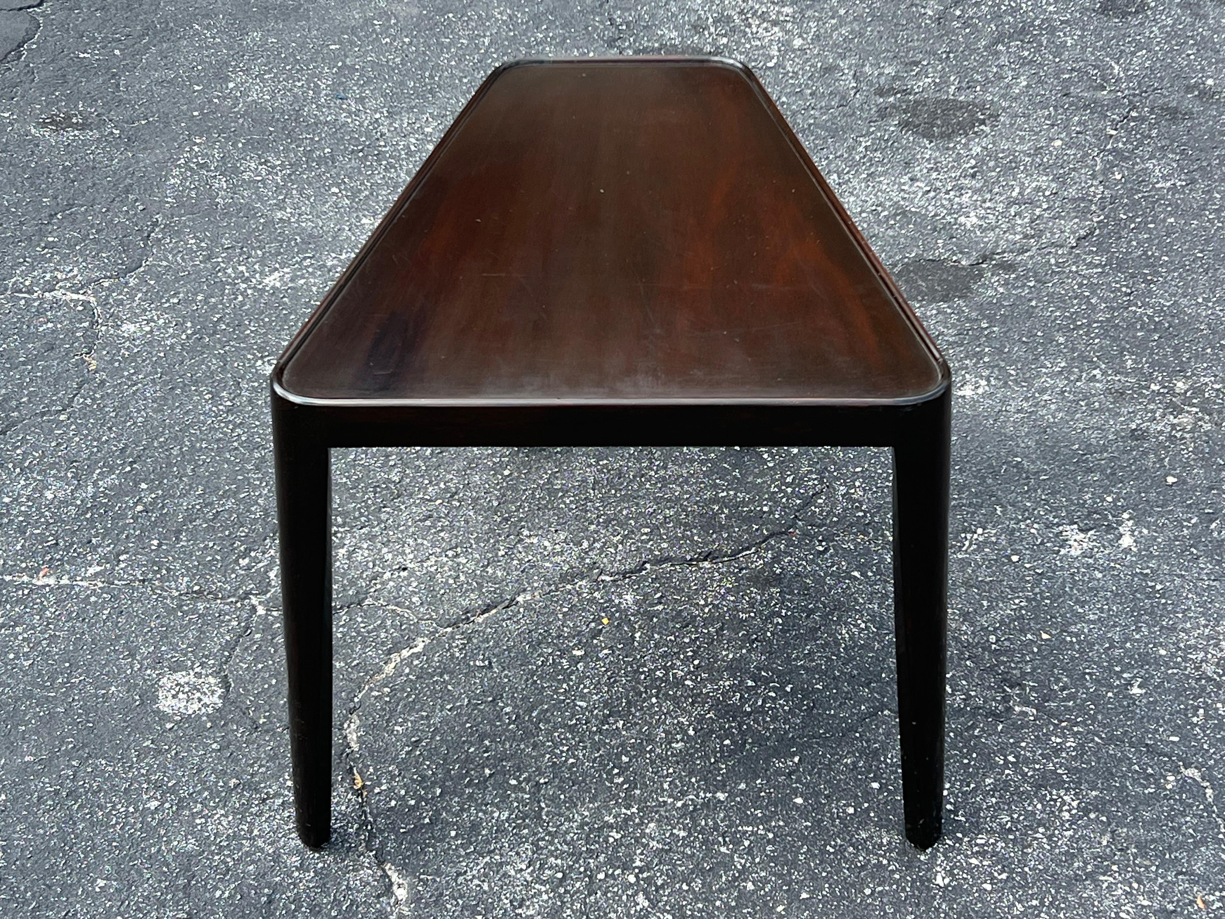 Américain Table Wedge d'Edward Wormley pour Dunbar en vente