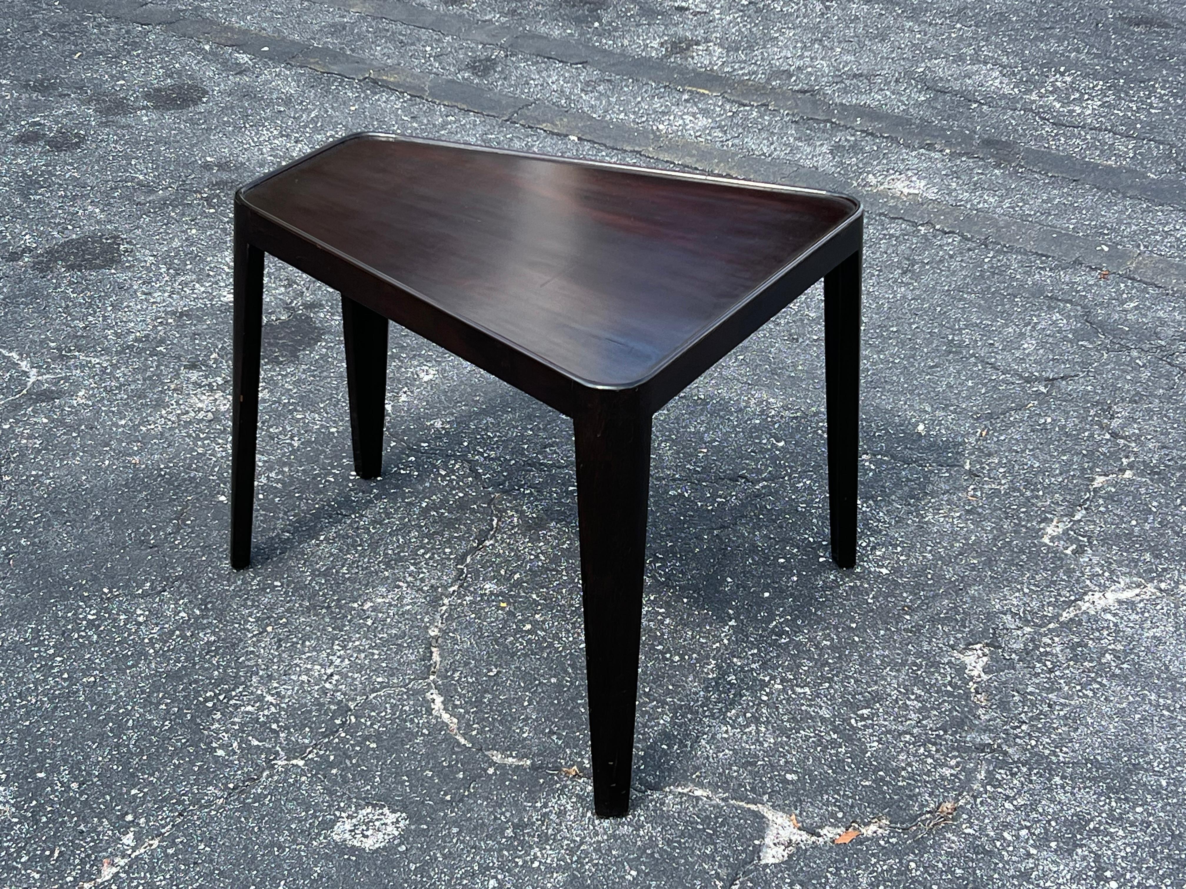 Table Wedge d'Edward Wormley pour Dunbar Bon état - En vente à St.Petersburg, FL