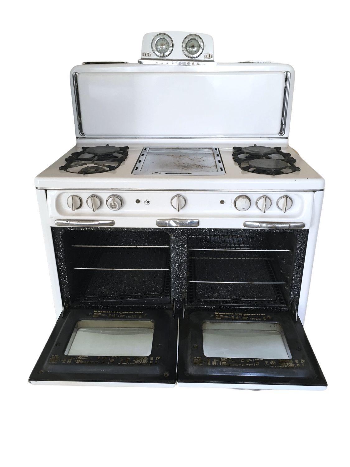 Vintage Wedgewood Double Oven Stove in White 1